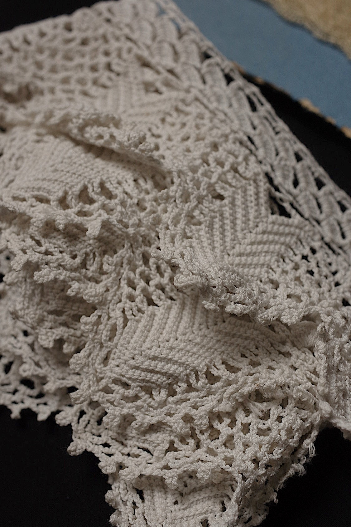 アンティークレース dentelle antique 128cm 217cm 90cm .FR a l'epoque