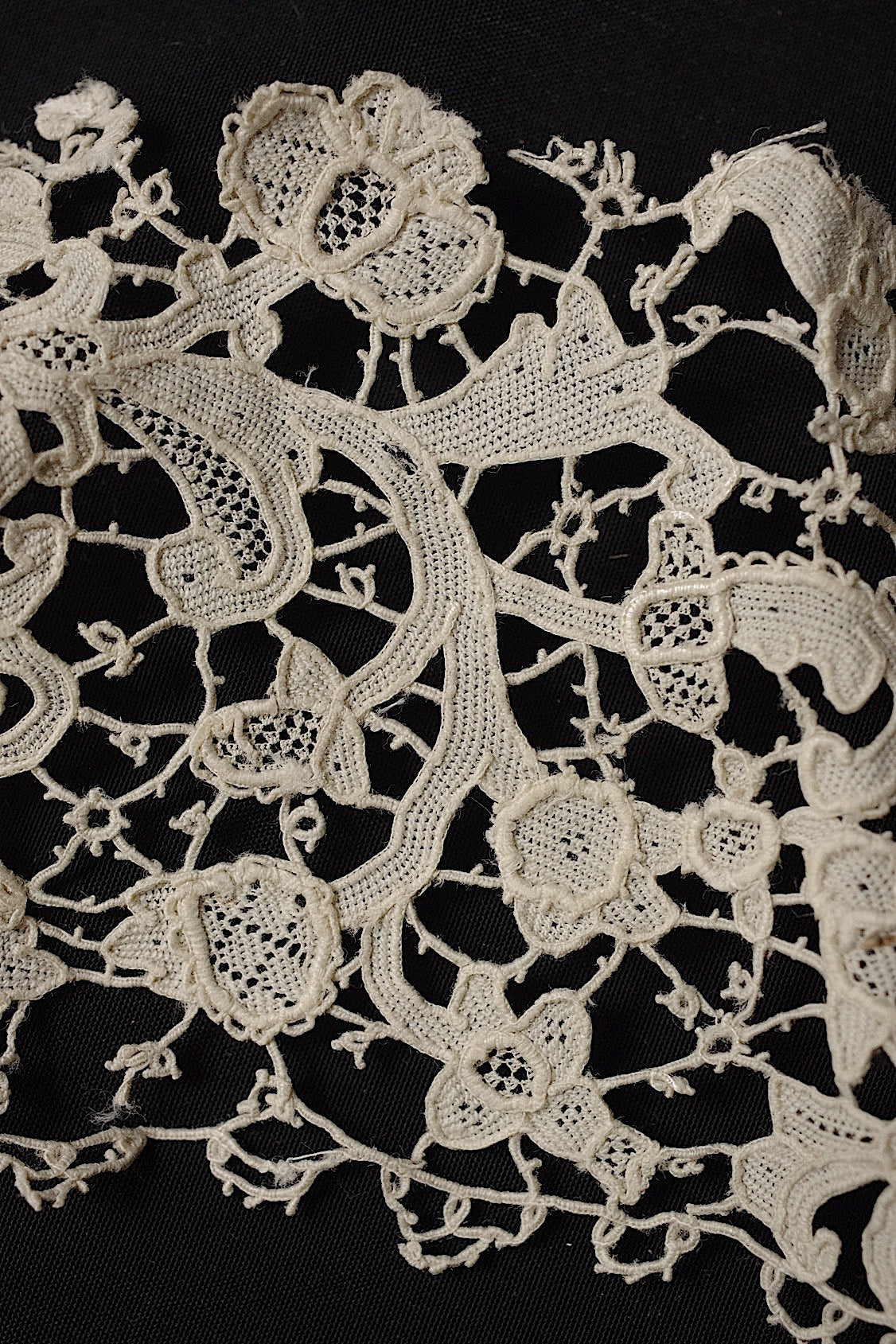 アンティークレース dentelle antique モチーフなど 素材用 .FR a l'epoque