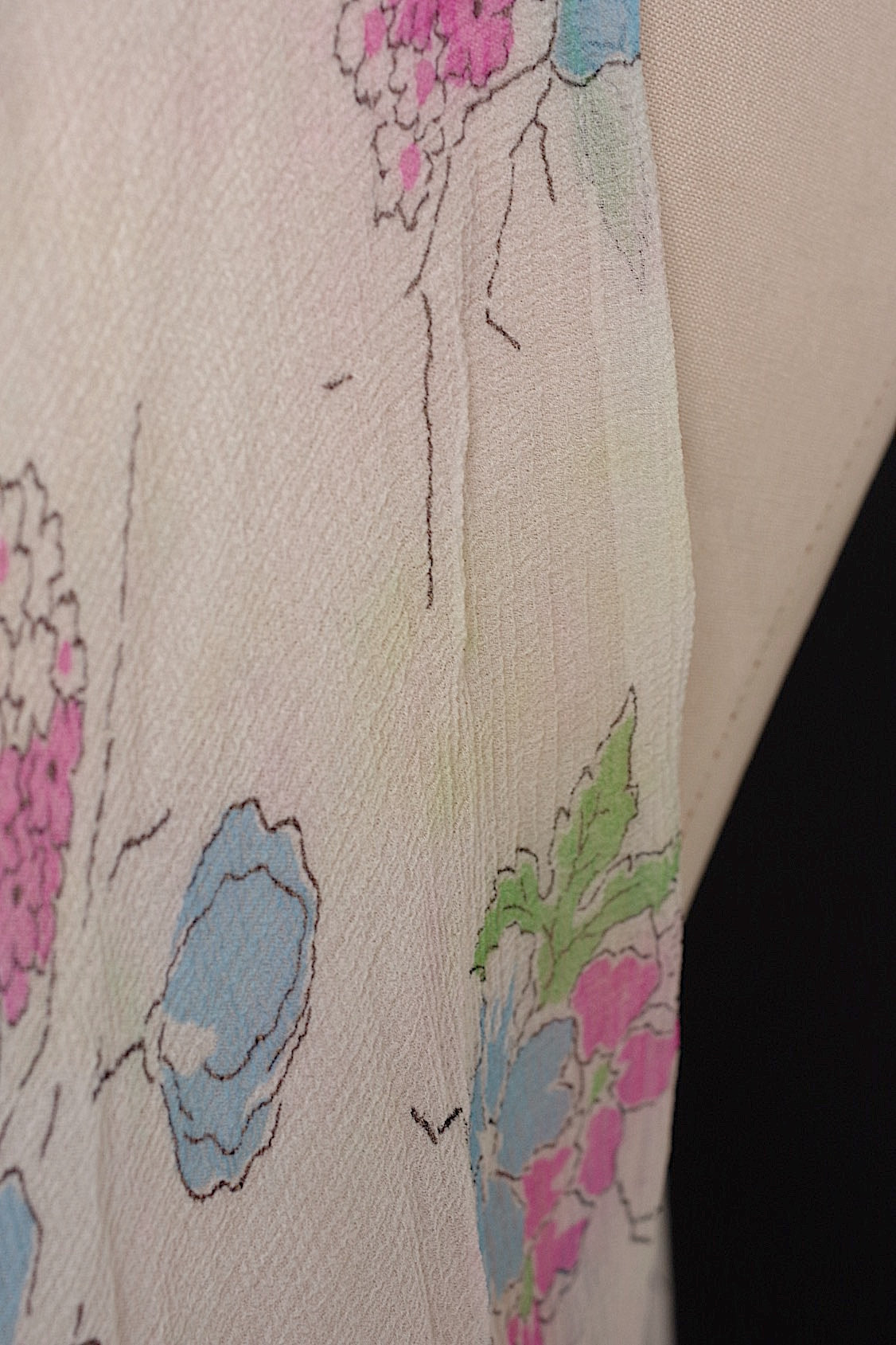 アンティークワンピース vêtement  antique シフォン花柄 .FR a l'epoque