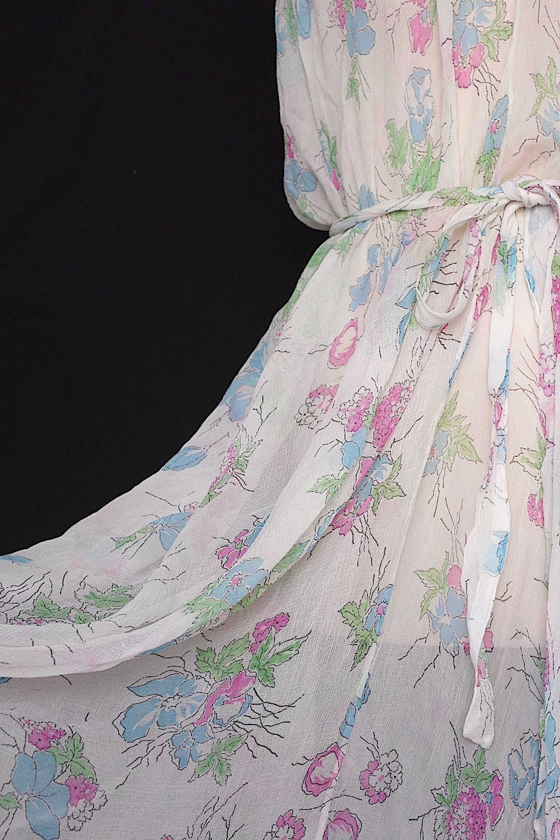 アンティークワンピース vêtement  antique シフォン花柄 .FR a l'epoque