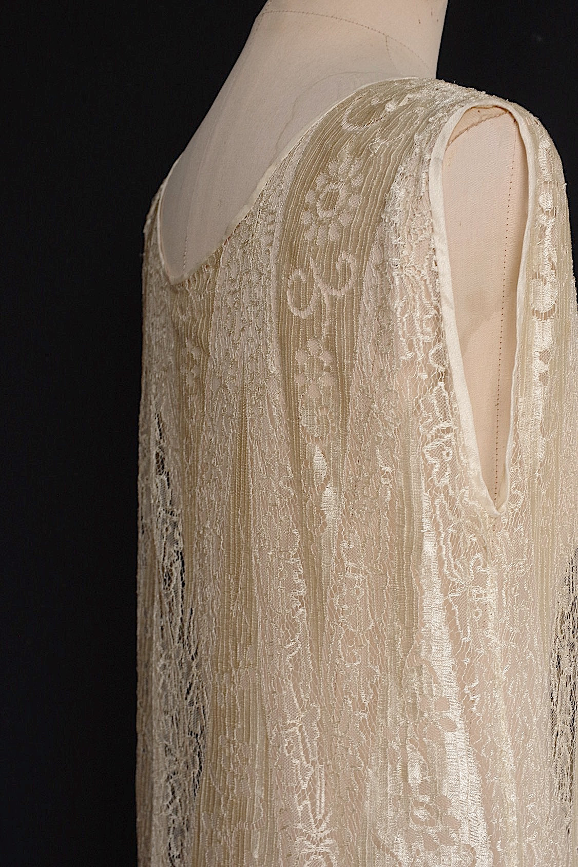 アンティークワンピース vêtement antique レースワンピース .FR a l'epoque