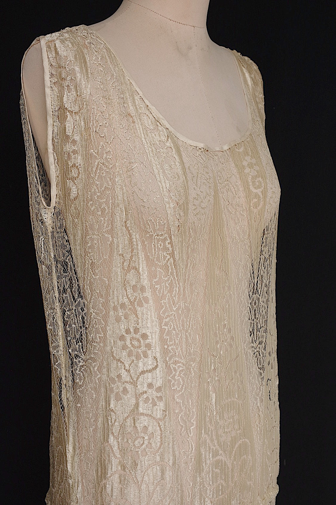 アンティークワンピース vêtement  antique レースワンピース .FR a l'epoque