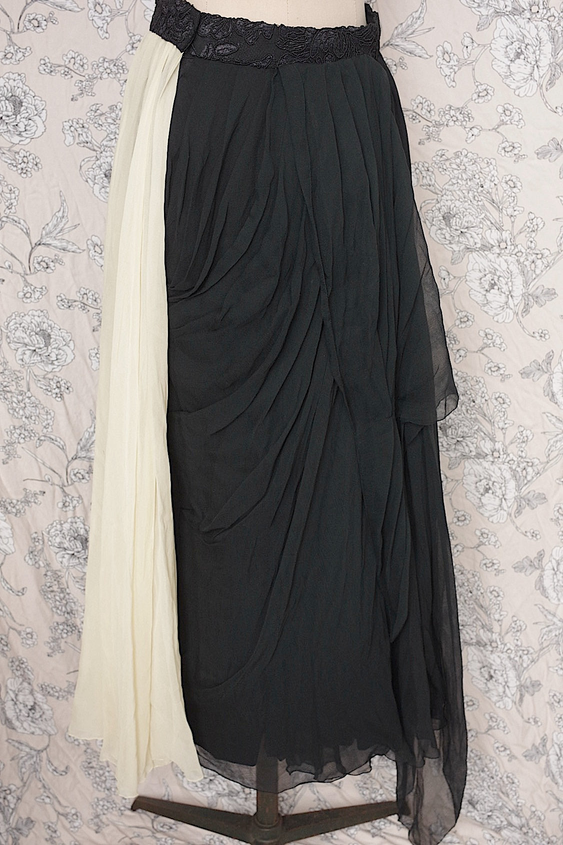 アンティークスカート vêtement  antique シフォンドレープスカート .FR a l'epoque