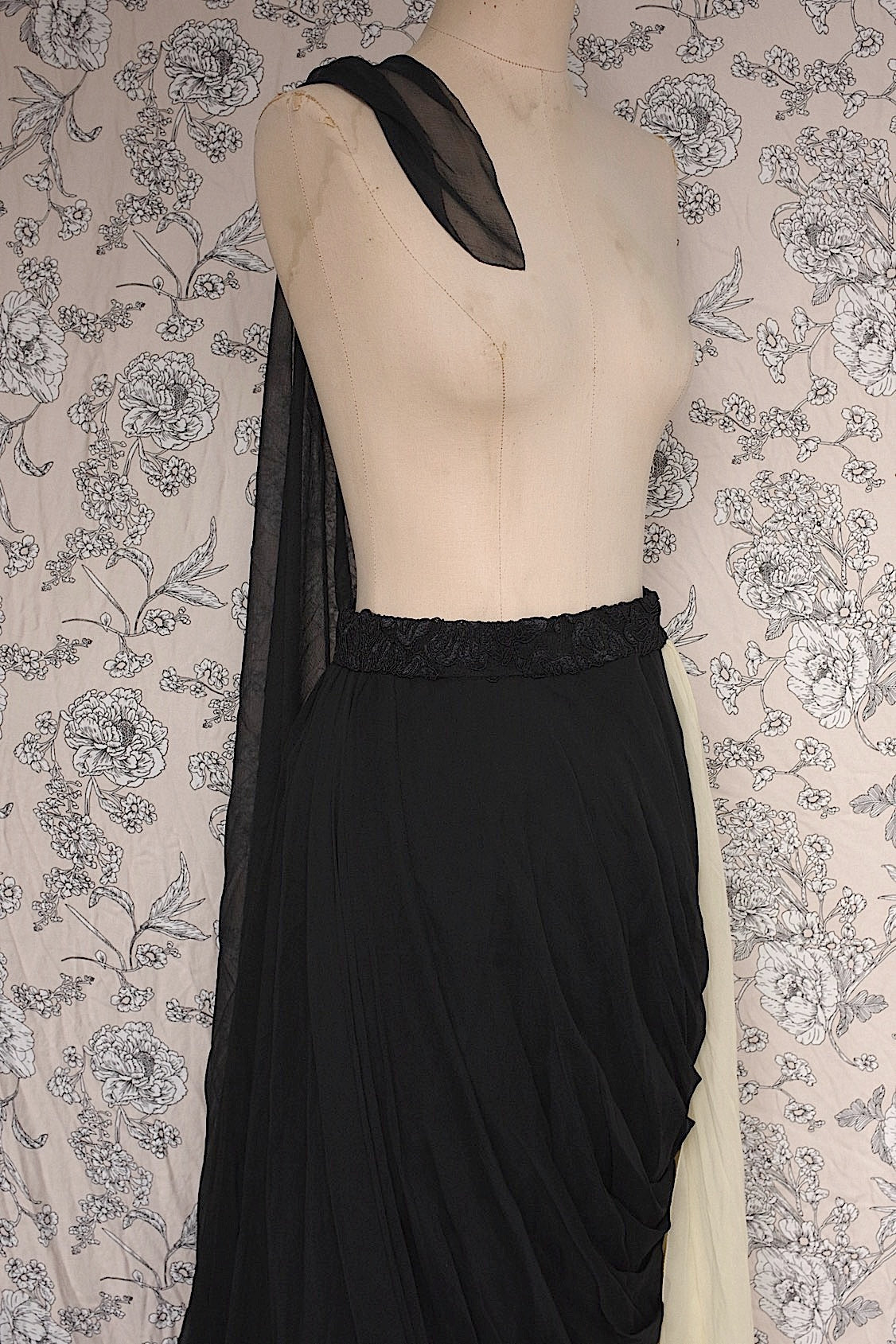 アンティークスカート vêtement  antique シフォンドレープスカート .FR a l'epoque