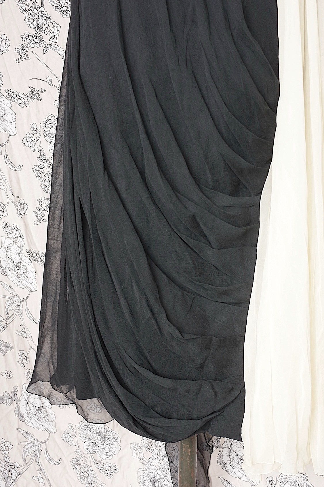 アンティークスカート vêtement  antique シフォンドレープスカート .FR a l'epoque