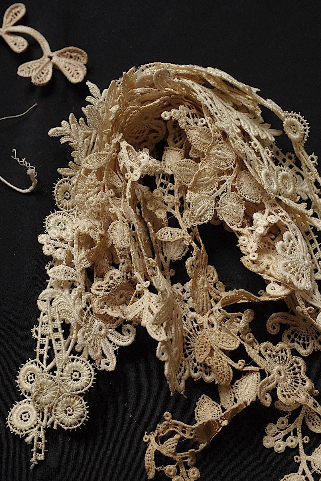 アンティークレース dentelle antique モチーフレースlots1 .FR a l'epoque