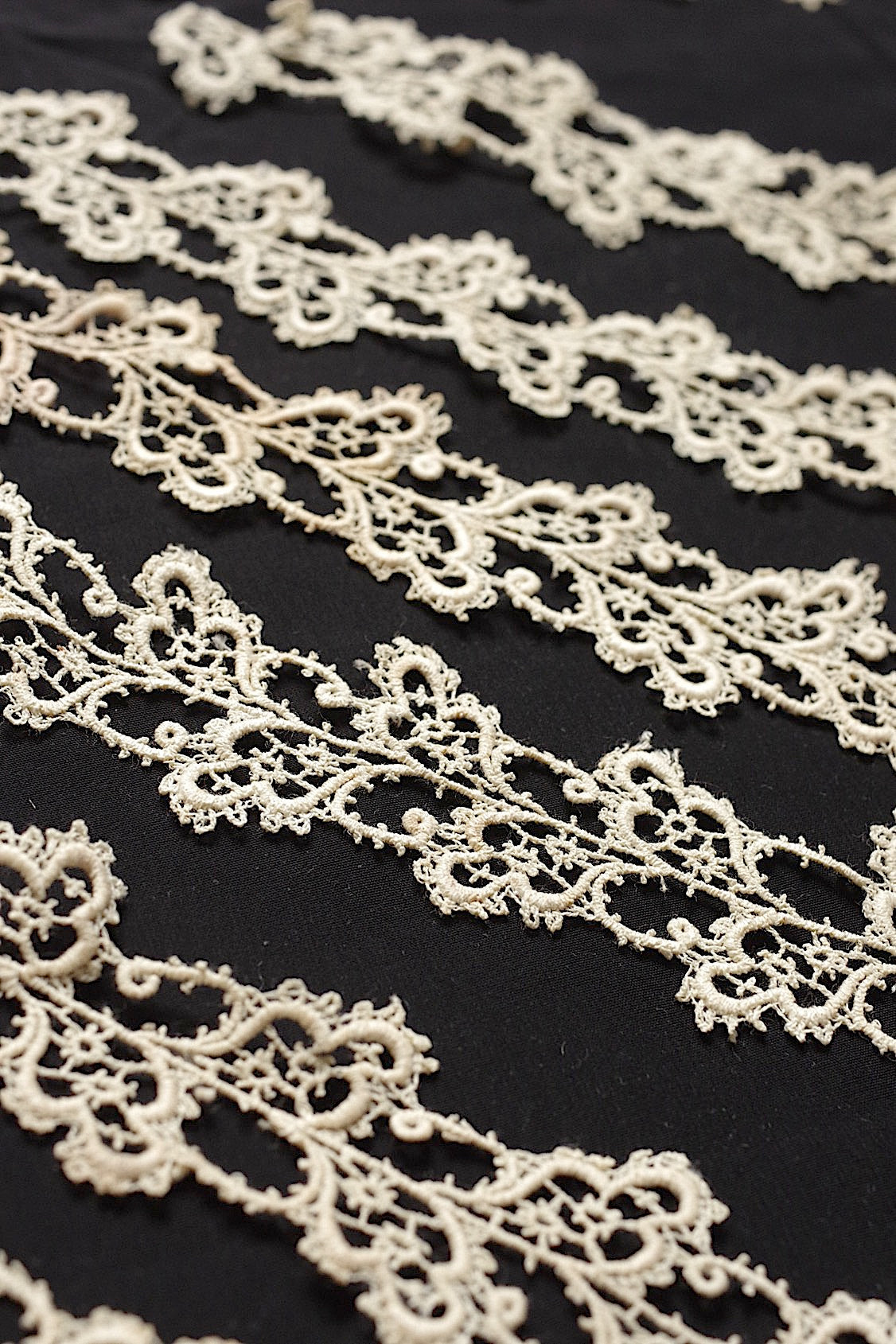 アンティークレース dentelle antique モチーフレースlots2 .FR a l'epoque