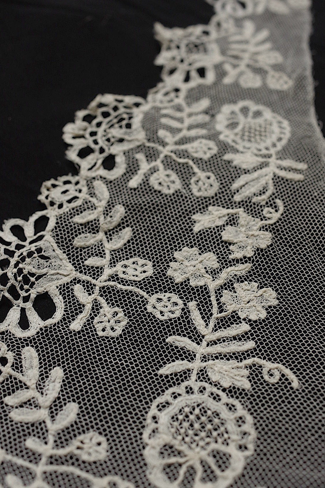 アンティークレース dentelle antique 襟状 .FR a l'epoque