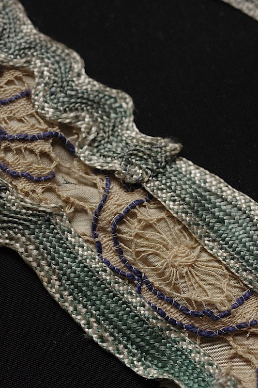 アンティークリボン ruban antique 375cm 30cm .FR a l'epoque