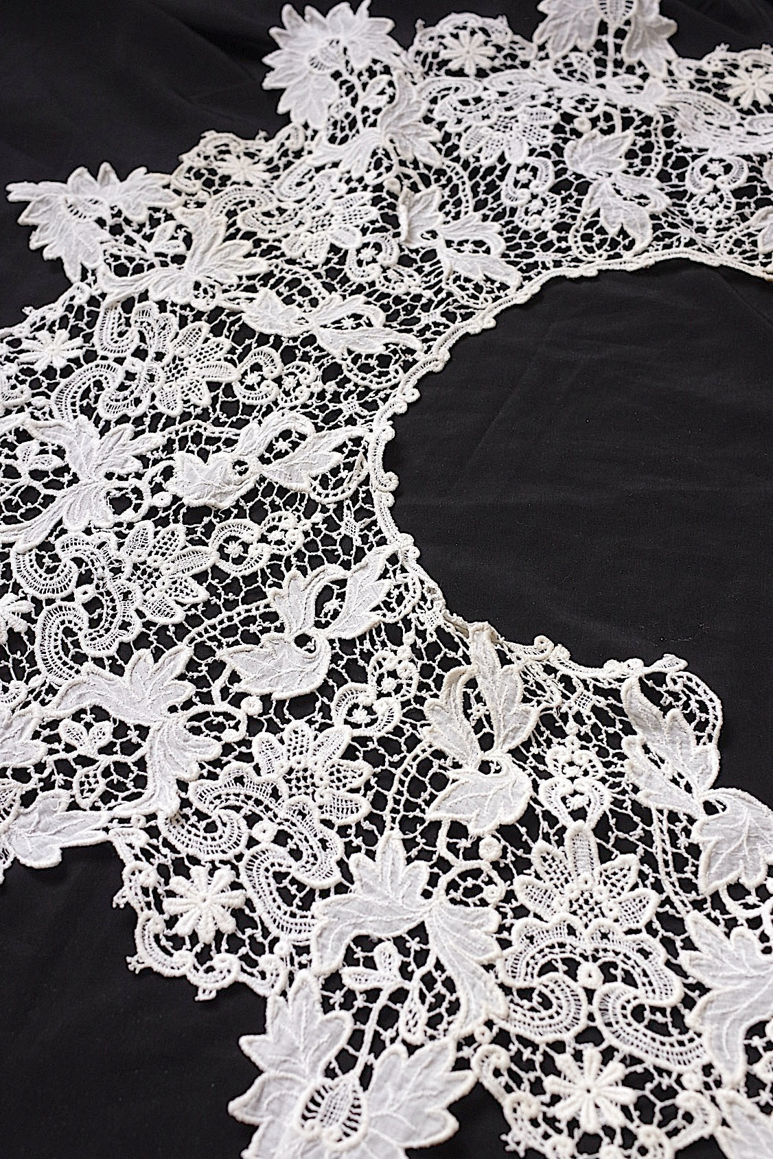 アンティークレース dentelle antique 襟 .FR a l'epoque