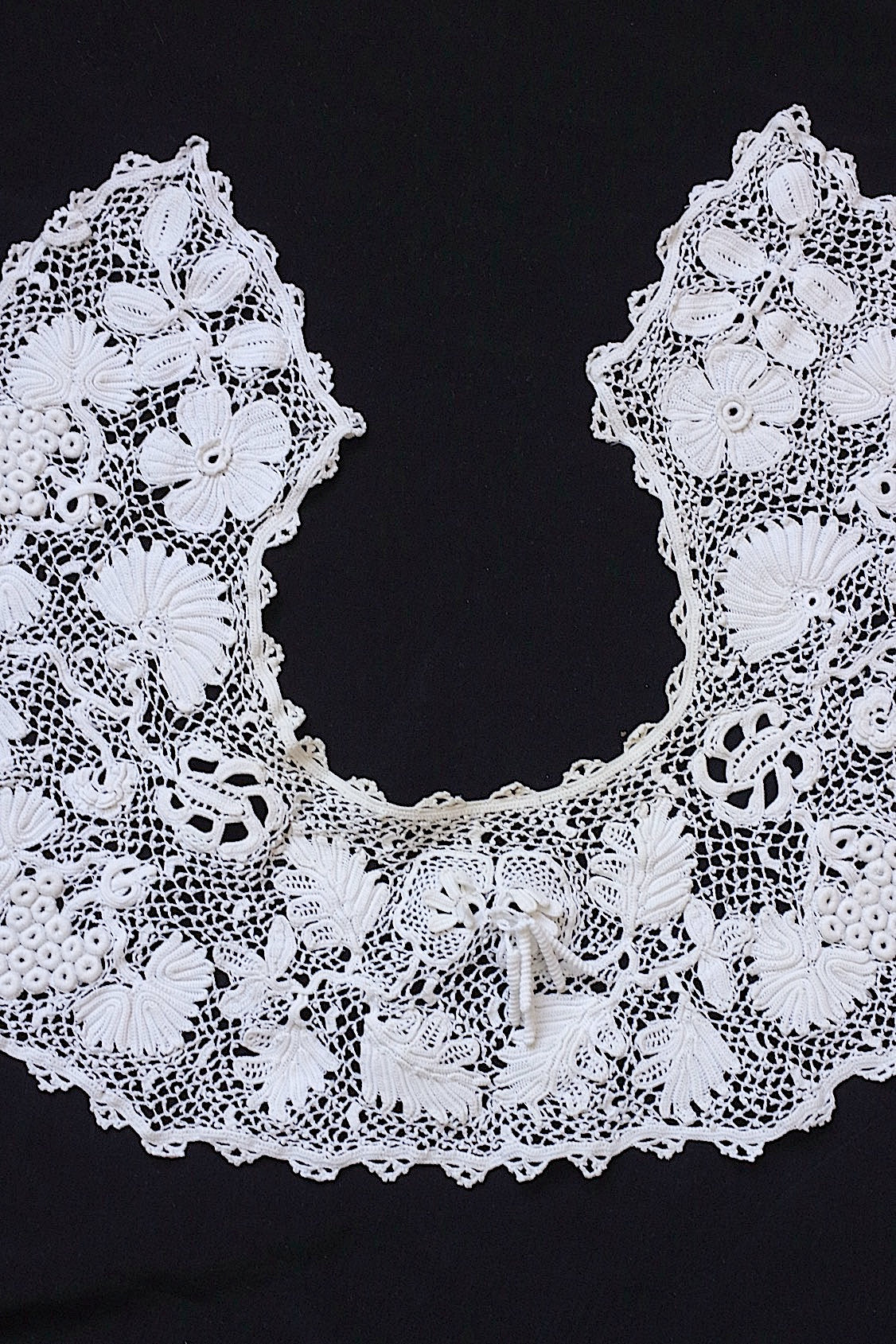 アンティークレース