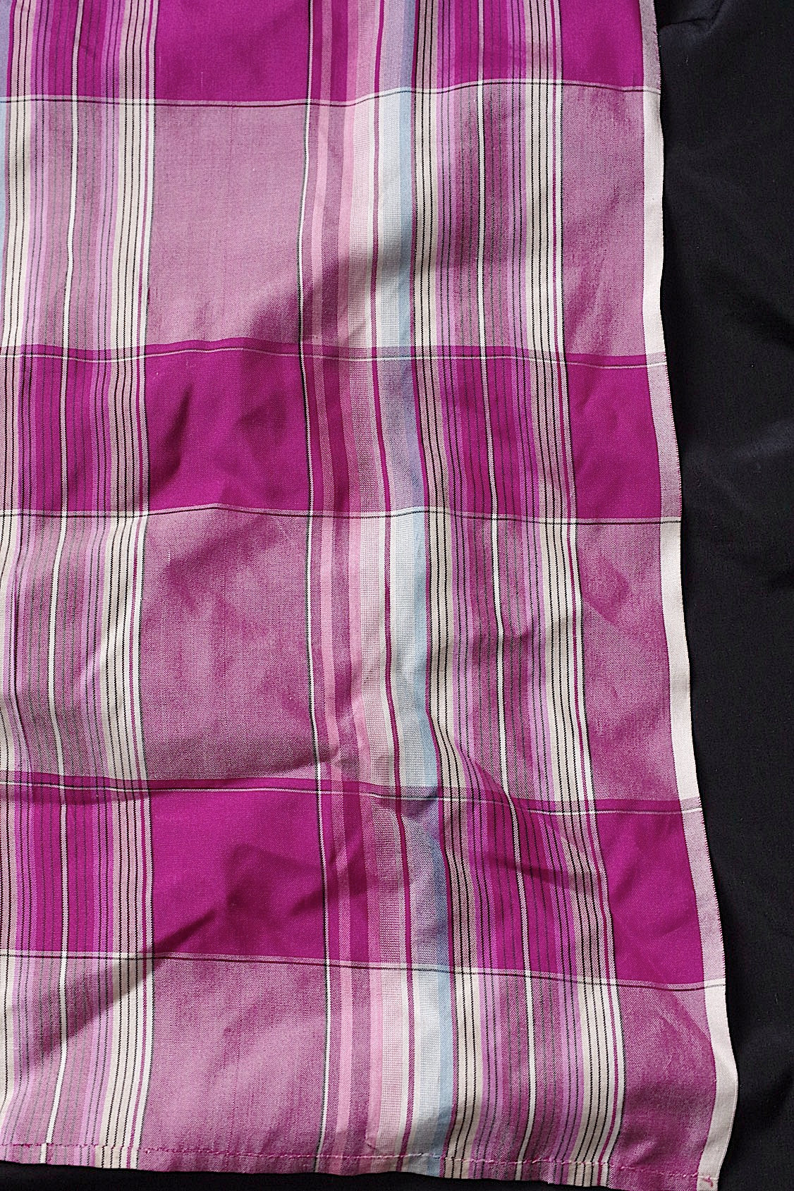 アンティーク生地  tissu antique シルク生地 .FR a l'epoque