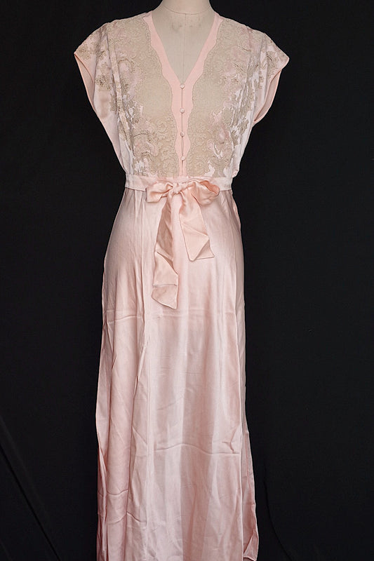 アンティークドレス vêtement antique シルクランジェリー 1 .FR a l'epoque