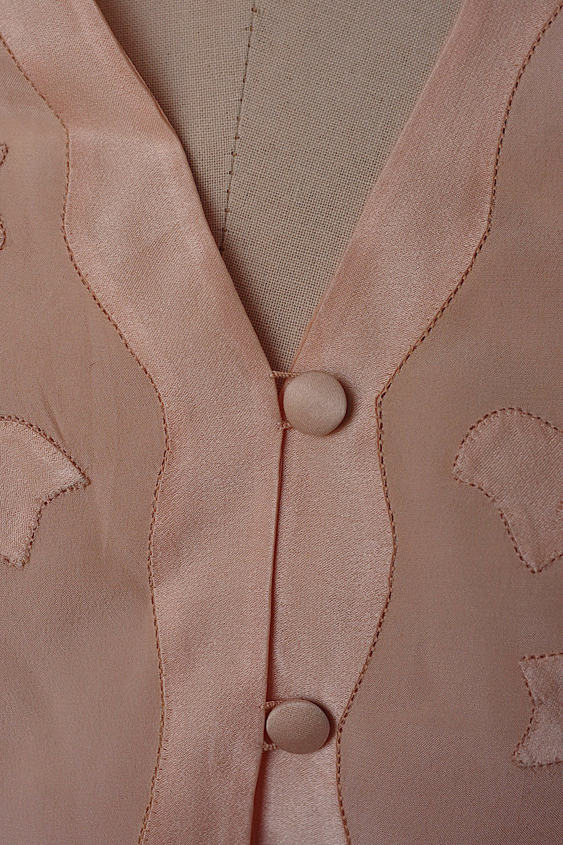 アンティークドレス vêtement antique シルクランジェリー 2 .FR a l'epoque