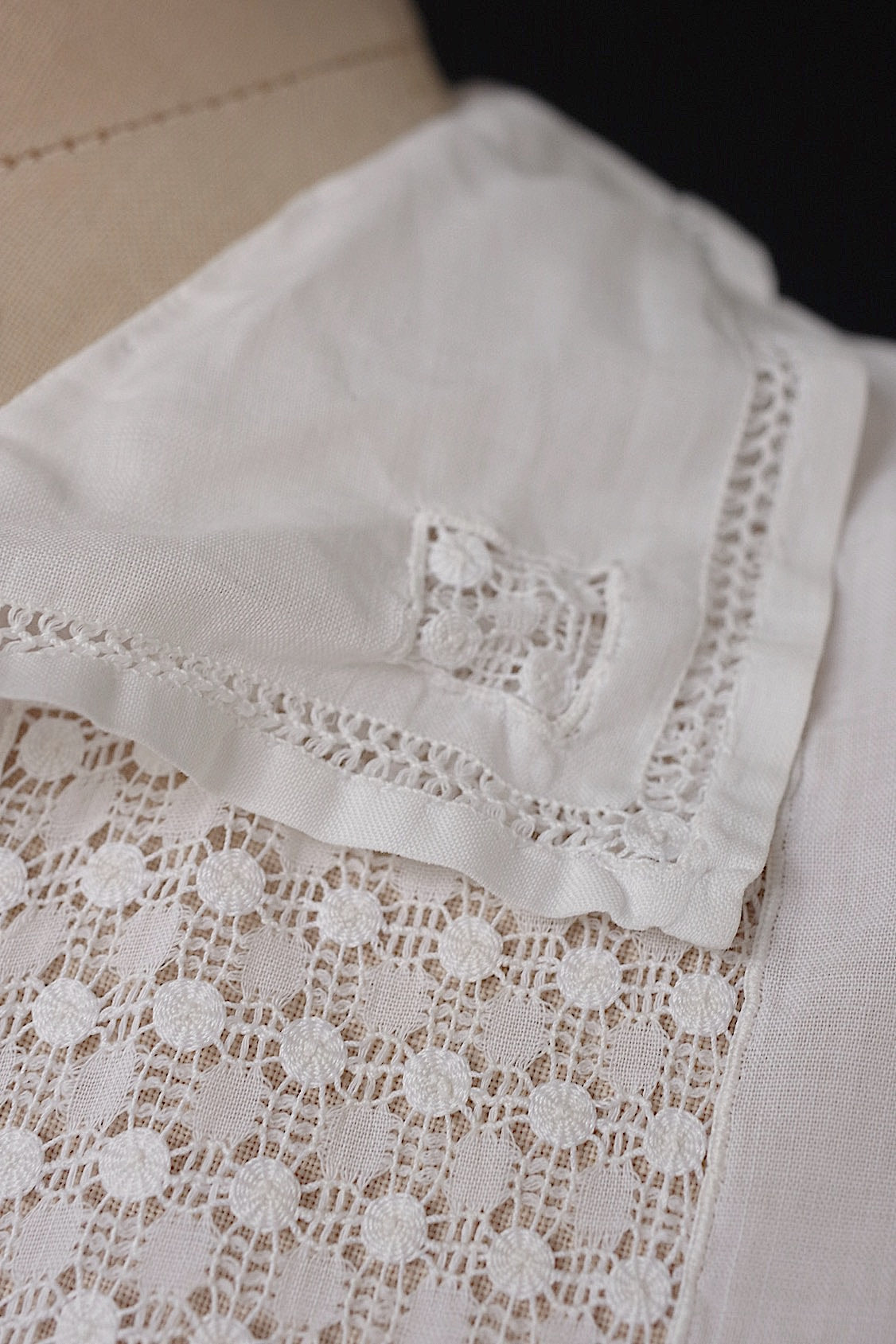 アンティークブラウス vêtement antique .FR a l'epoque