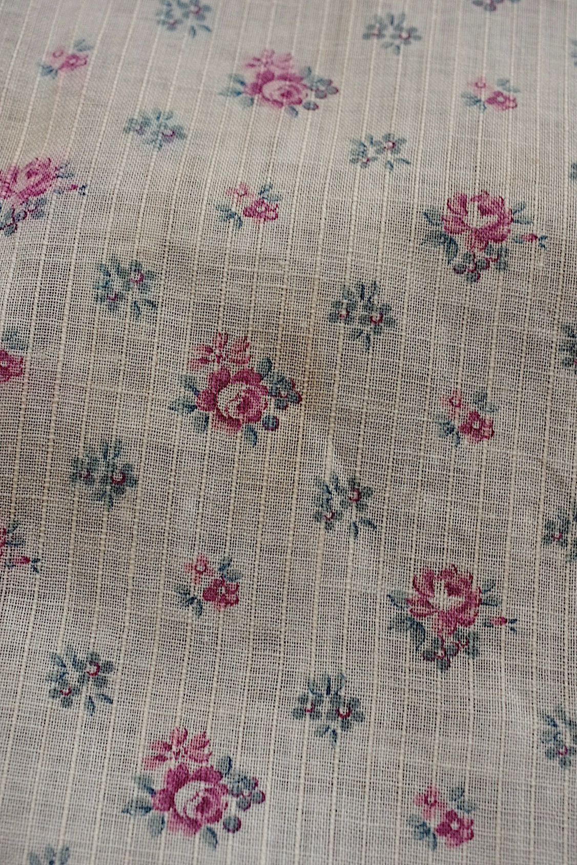 アンティーク生地ハギレ tissu antique .FR a l'epoque