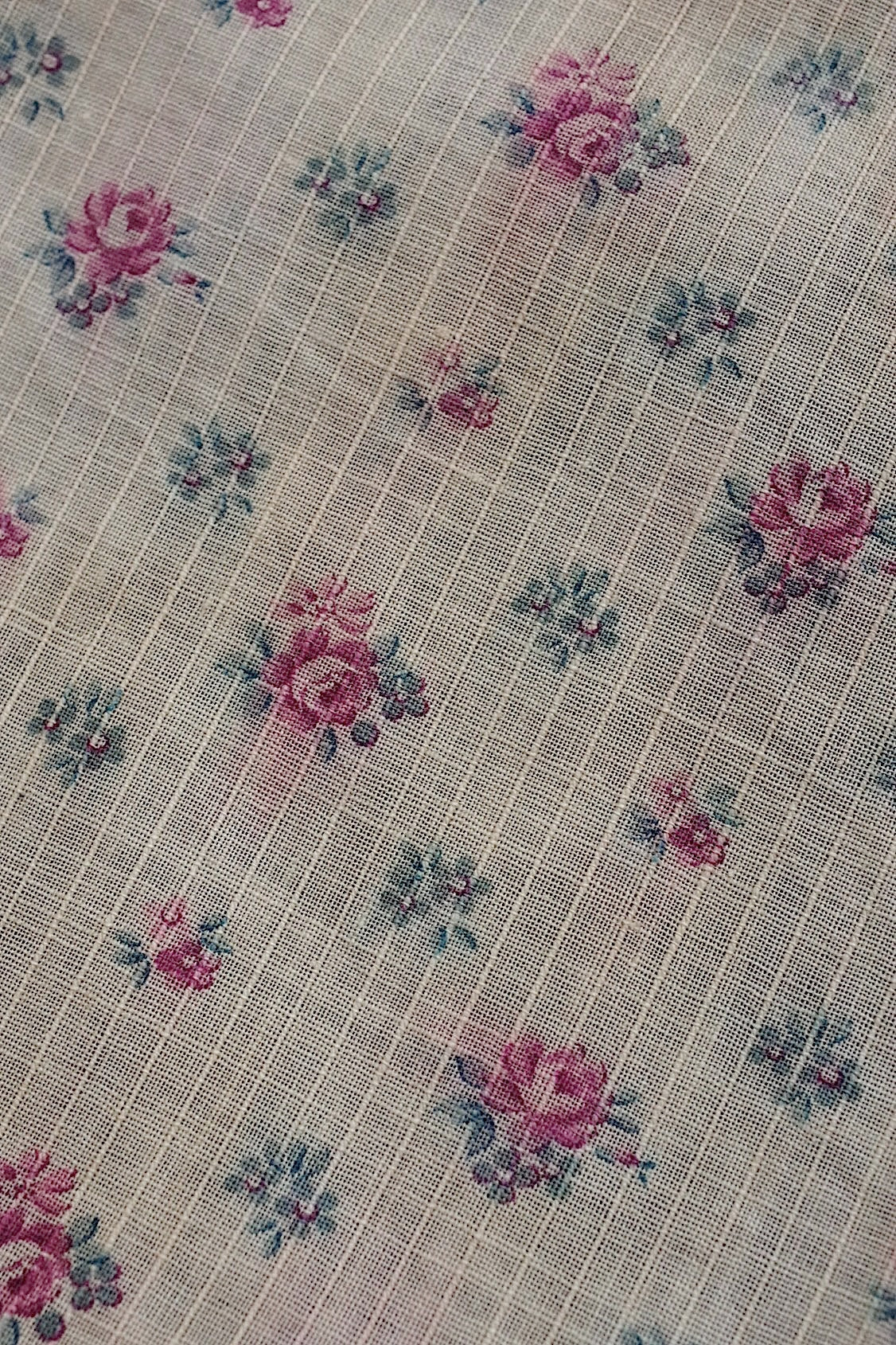 アンティーク生地ハギレ tissu antique .FR a l'epoque