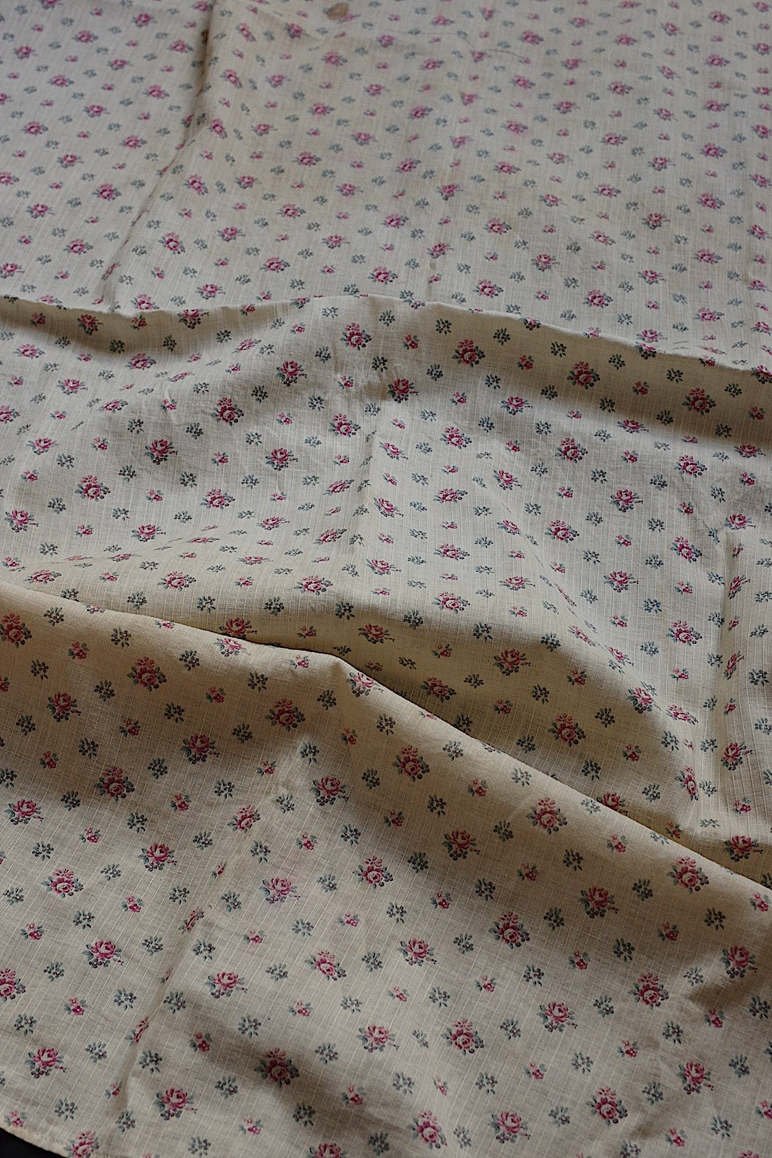 アンティーク生地ハギレ tissu antique .FR a l'epoque