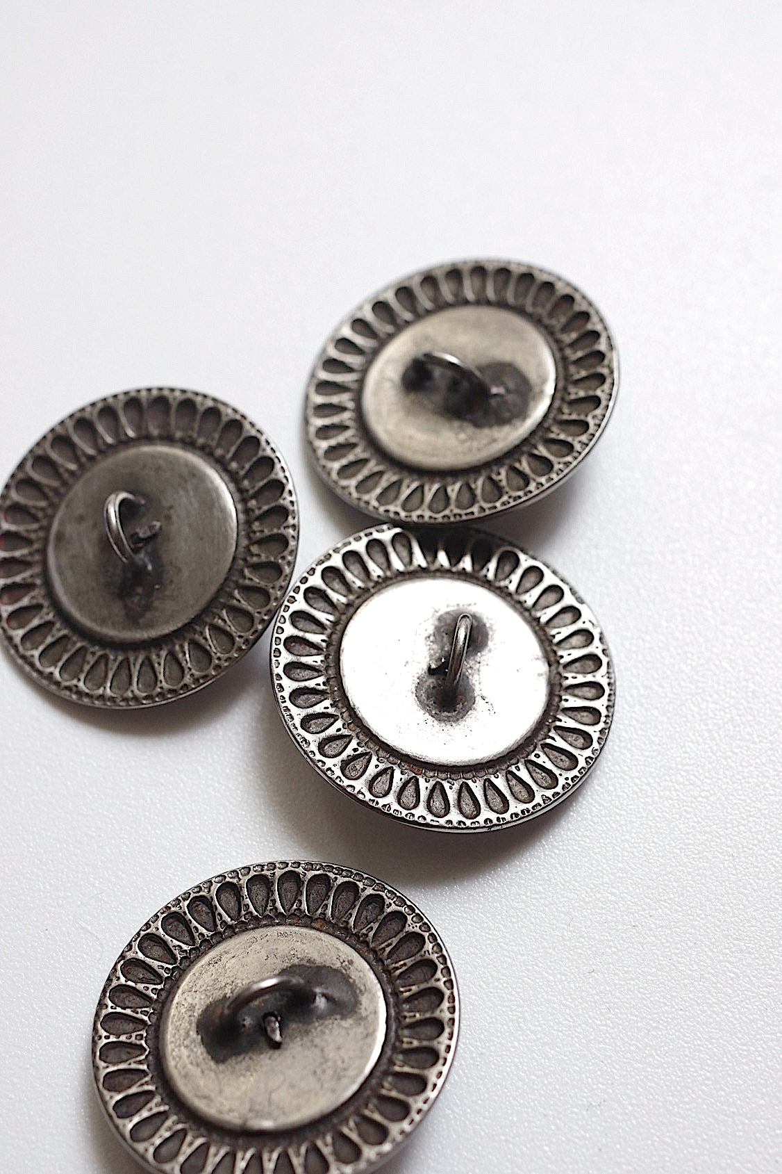 アンティークボタン bouton antique lots 2 .FR a l'epoque