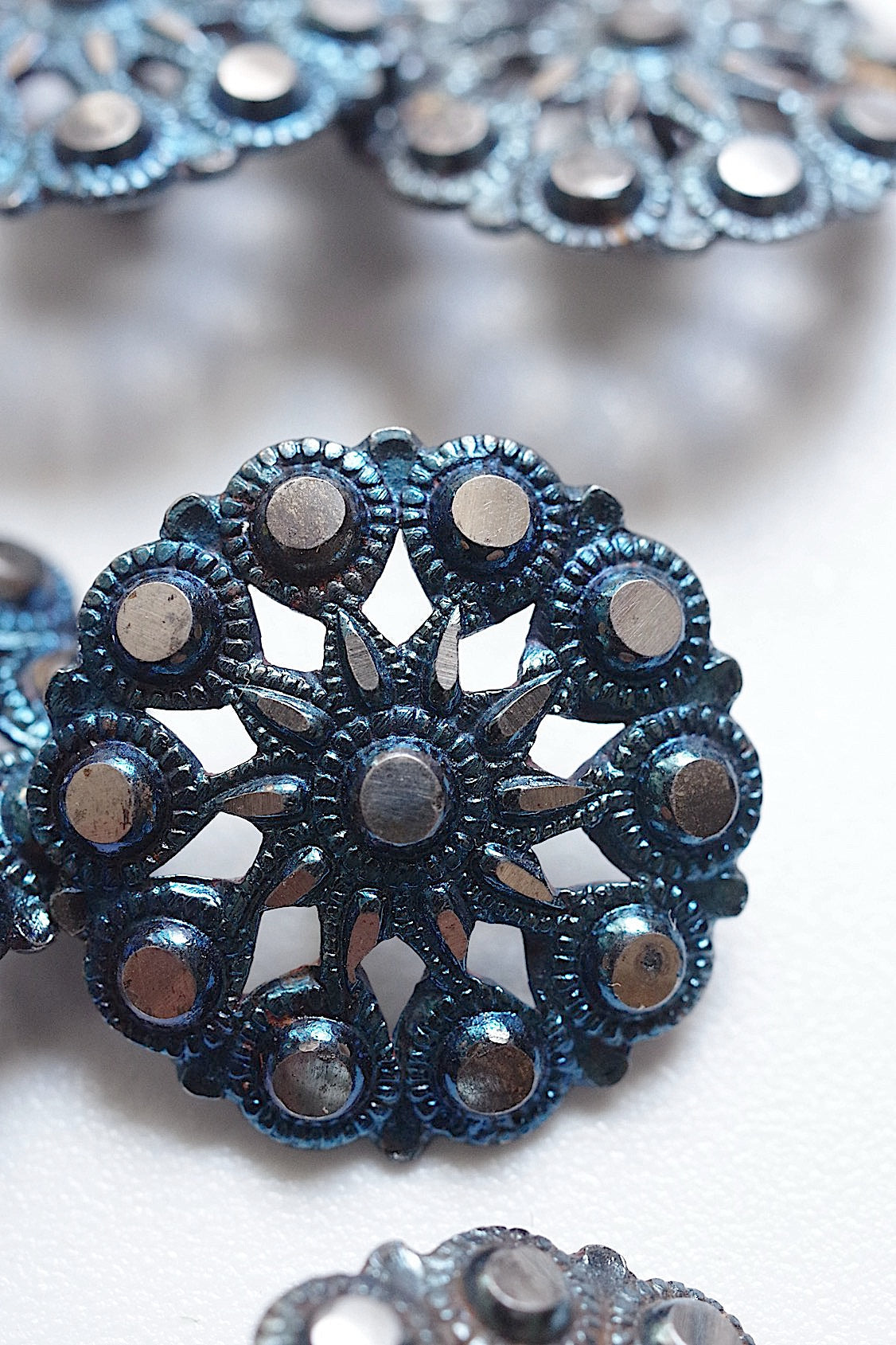 アンティークボタン bouton antique lots 5 .FR a l'epoque