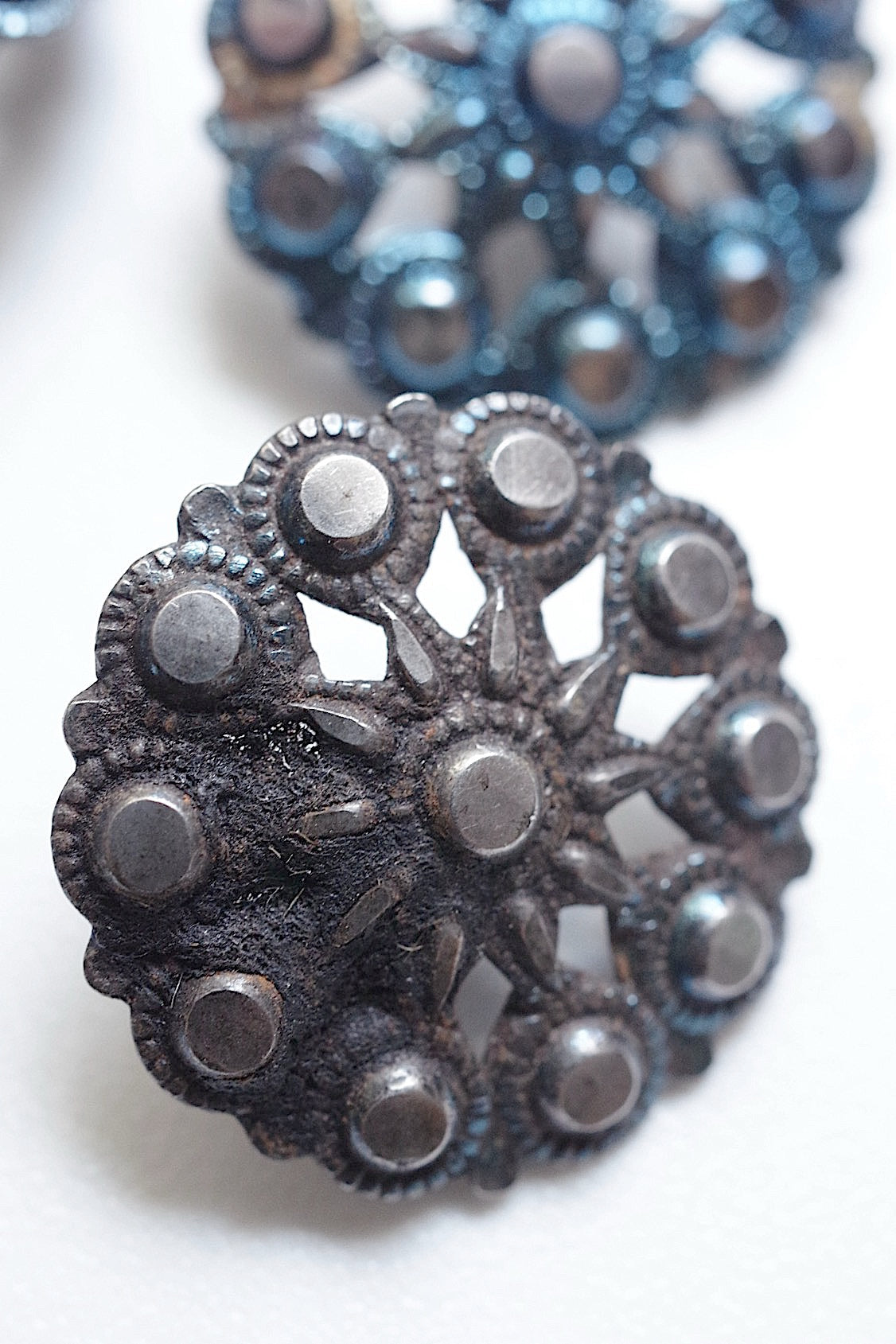 アンティークボタン bouton antique lots 5 .FR a l'epoque