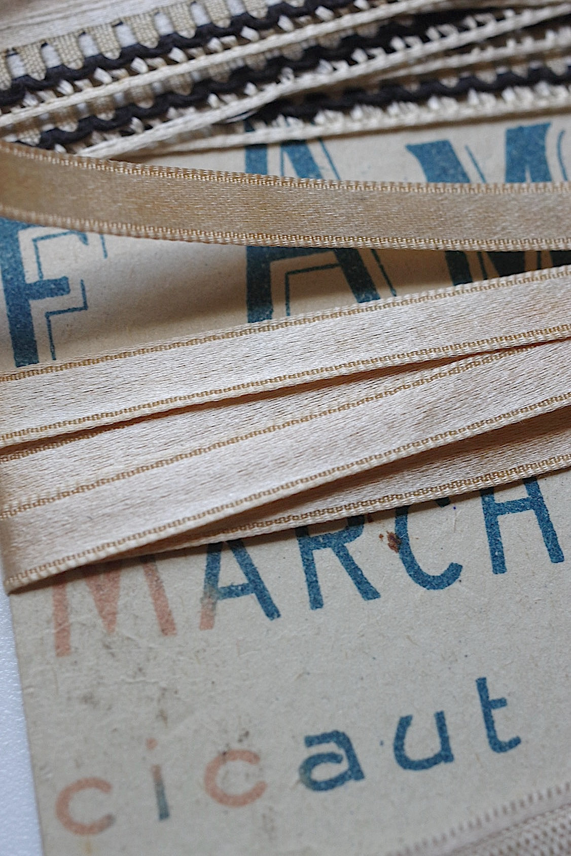 アンティークリボン ruban antique  ribbon lots4 .FR a l'epoque