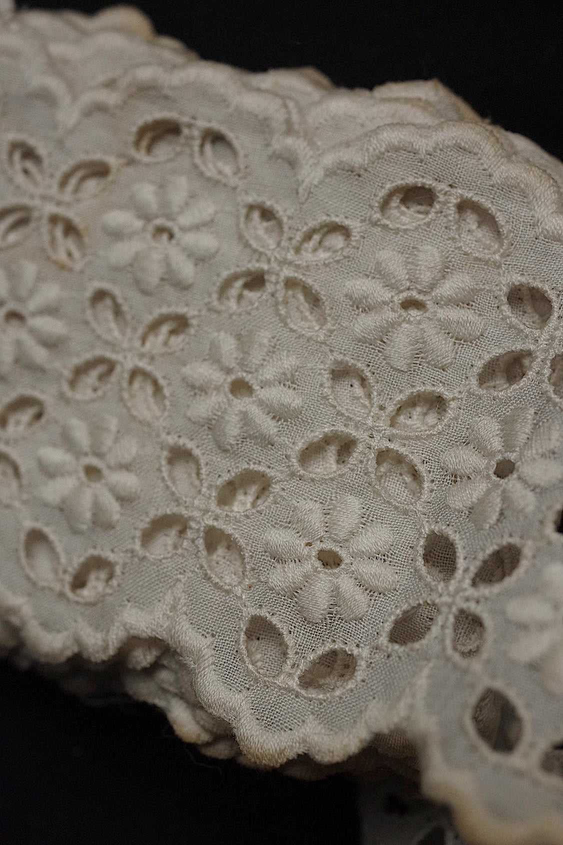 アンティークレース dentelle antique  カットワーク lots3 .FR a l'epoque