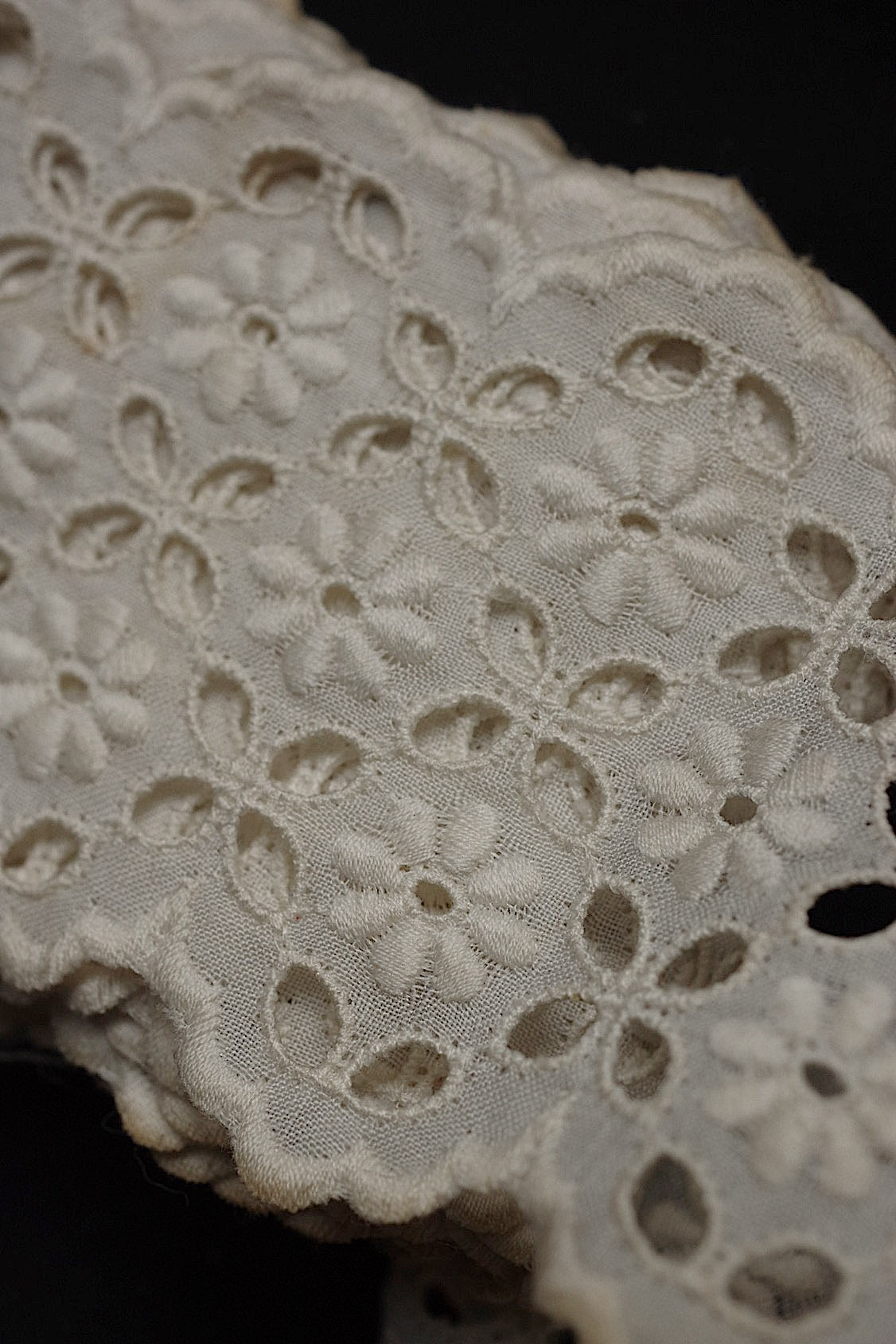 アンティークレース dentelle antique  カットワーク lots3 .FR a l'epoque