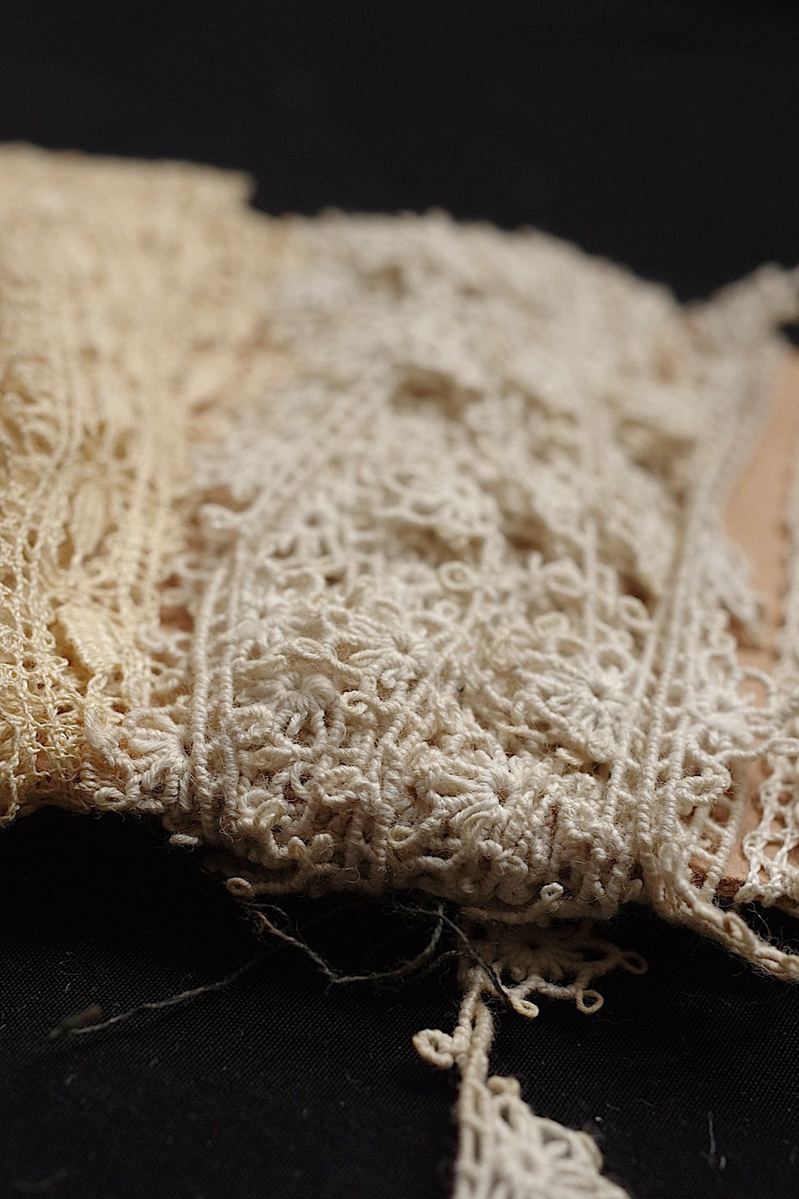 アンティークレース dentelle antique  ボビン lots3 .FR a l'epoque