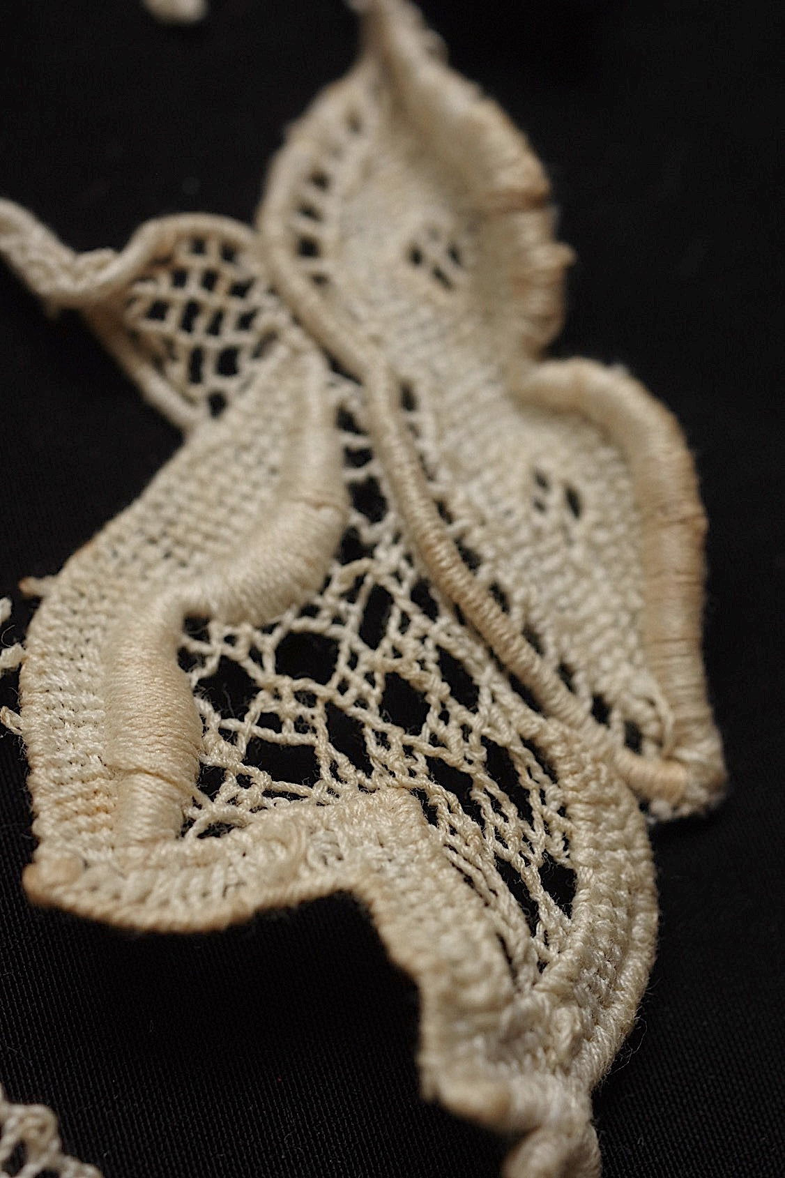 アンティークレース dentelle antique  36pieceモチーフ  .FR a l'epoque