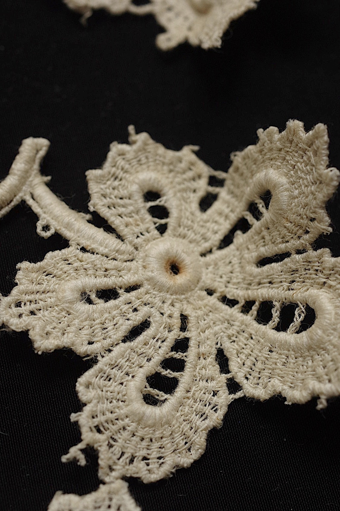 アンティークレース dentelle antique  36pieceモチーフ  .FR a l'epoque