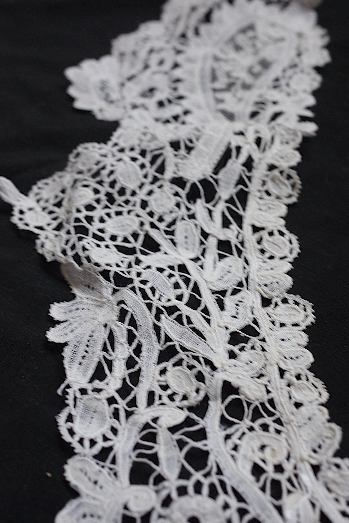 アンティークレース dentelle antique  襟 .FR a l'epoque