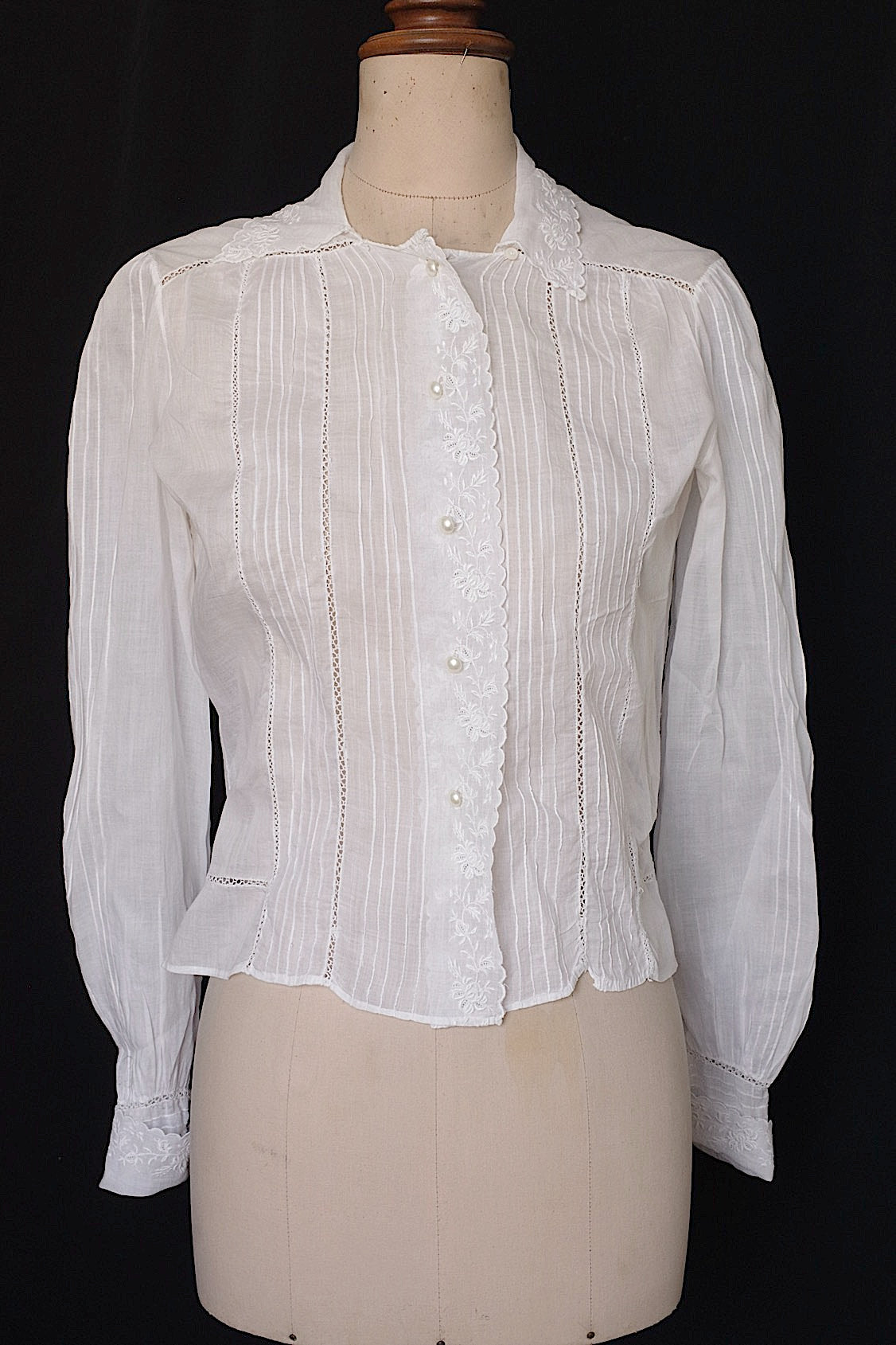 アンティークブラウス vêtement  antique 1 .FR a l'epoque