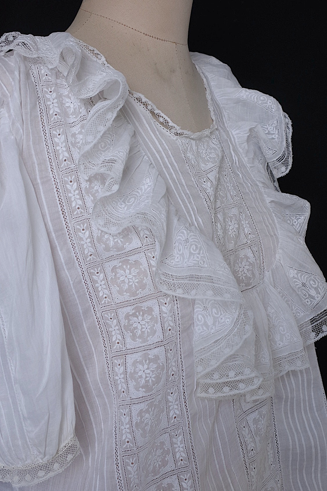 アンティークブラウス vêtement  antique 2 .FR a l'epoque