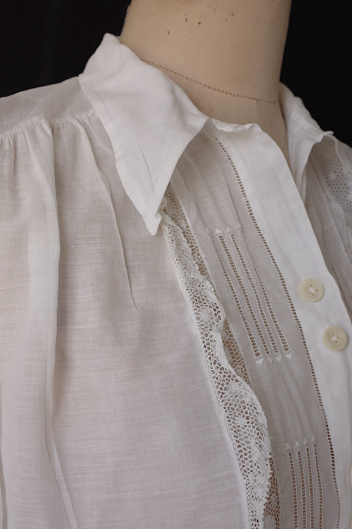 アンティークブラウス vêtement  antique 3 .FR a l'epoque