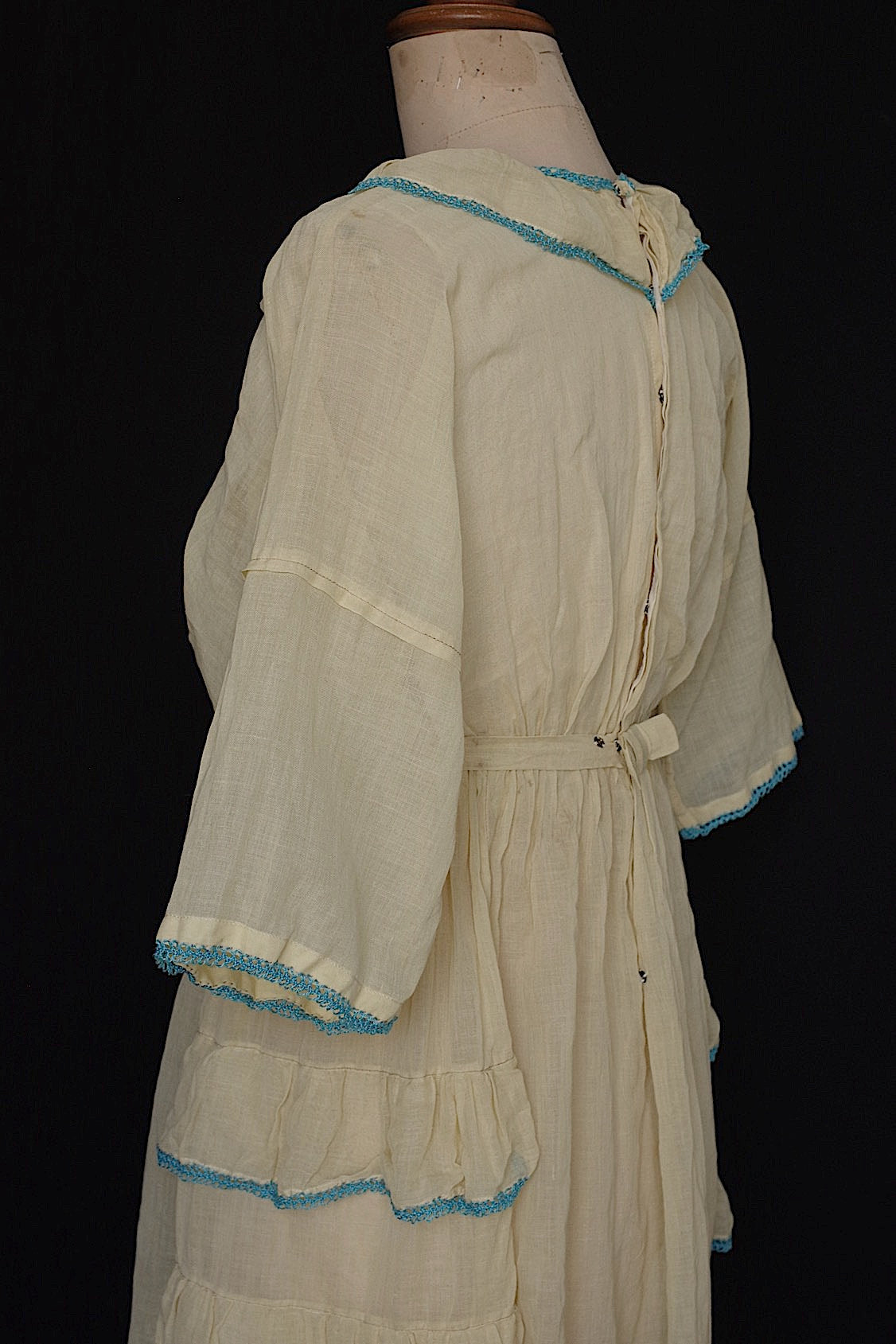 アンティークワンピース vêtement  antique 少女サイズ .FR a l'epoque