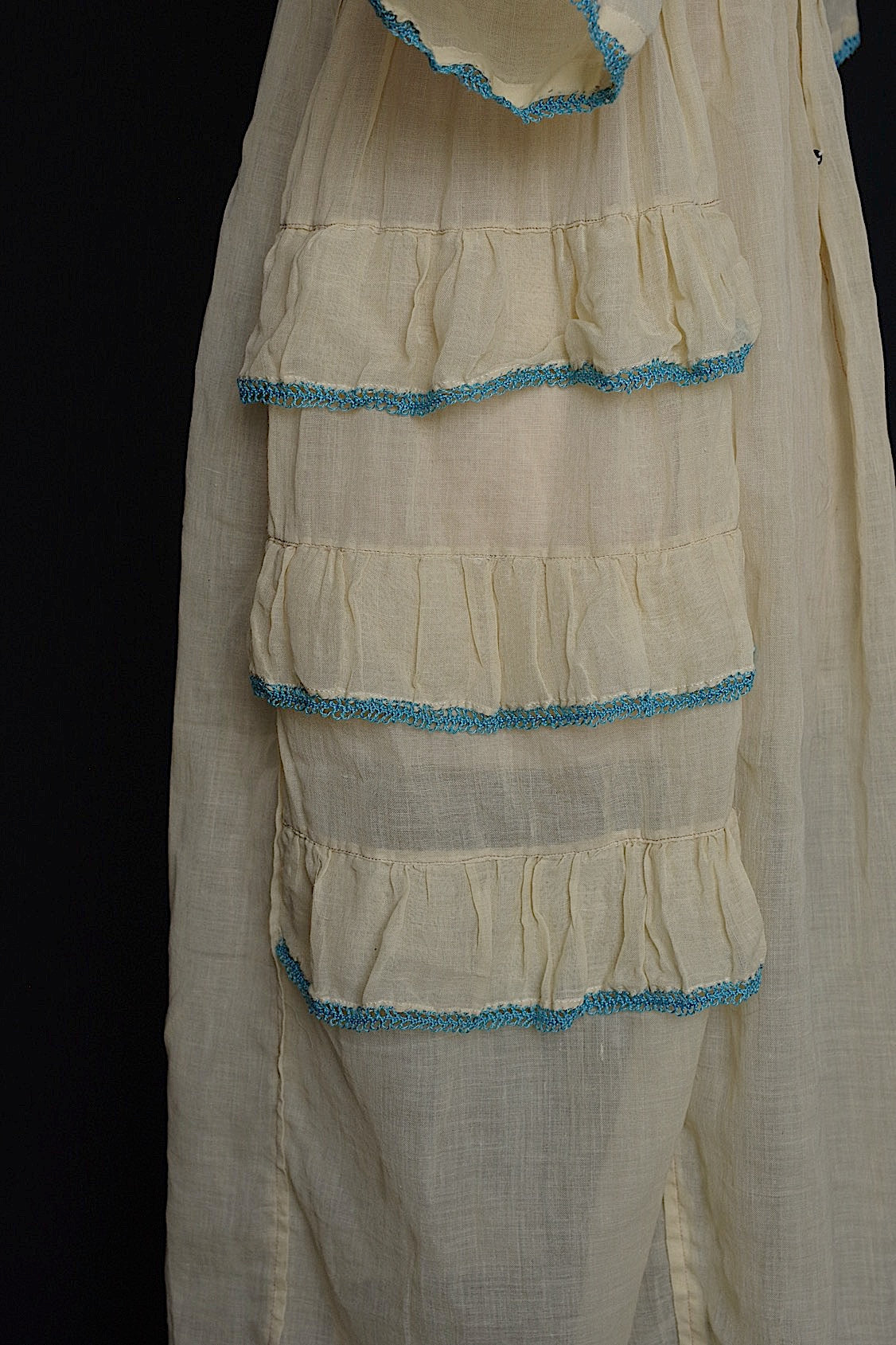 アンティークワンピース vêtement  antique 少女サイズ .FR a l'epoque