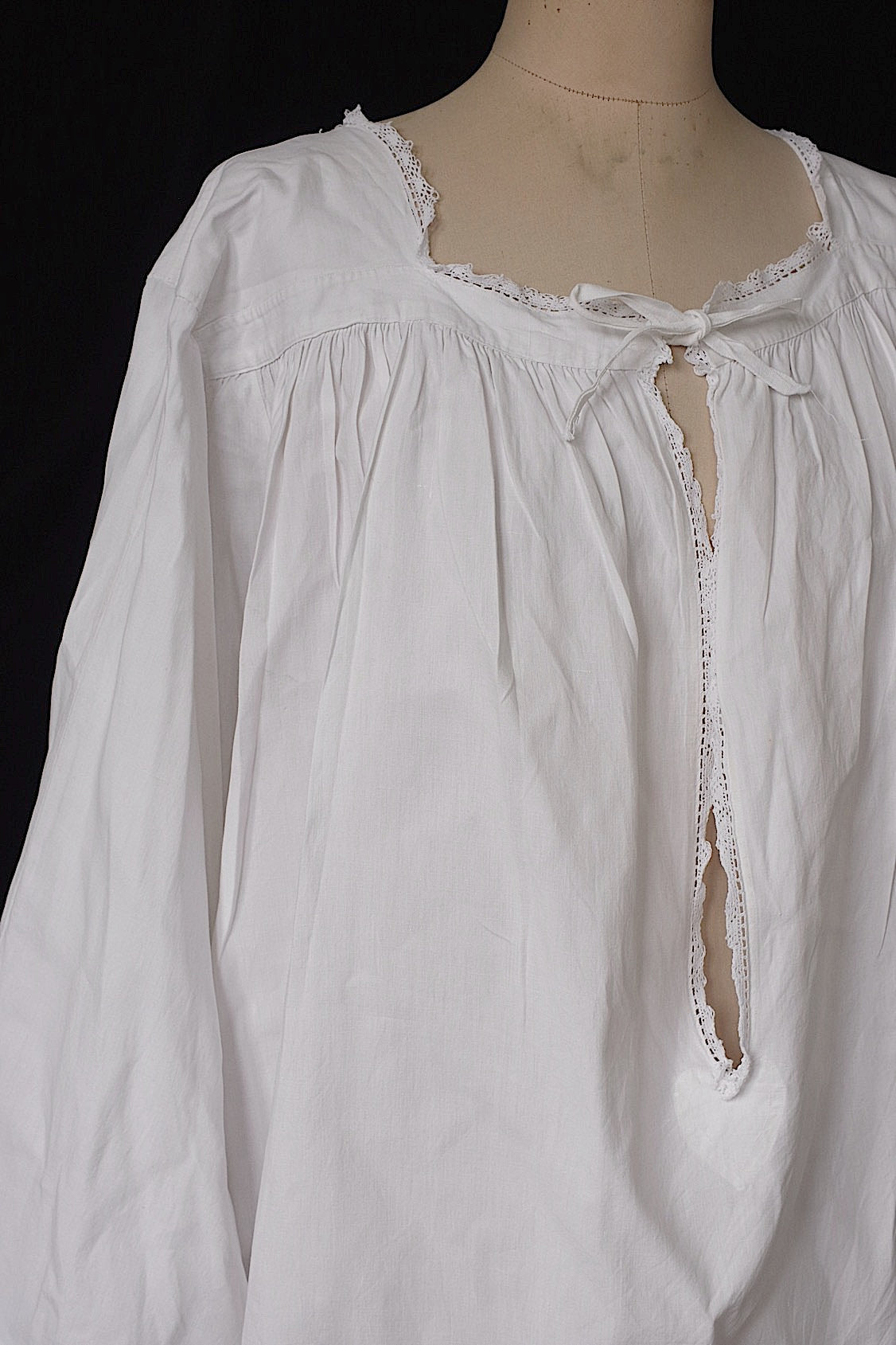 アンティーク教会チュニック vêtement antique チャーチスモック surplis1 .FR a l'epoque