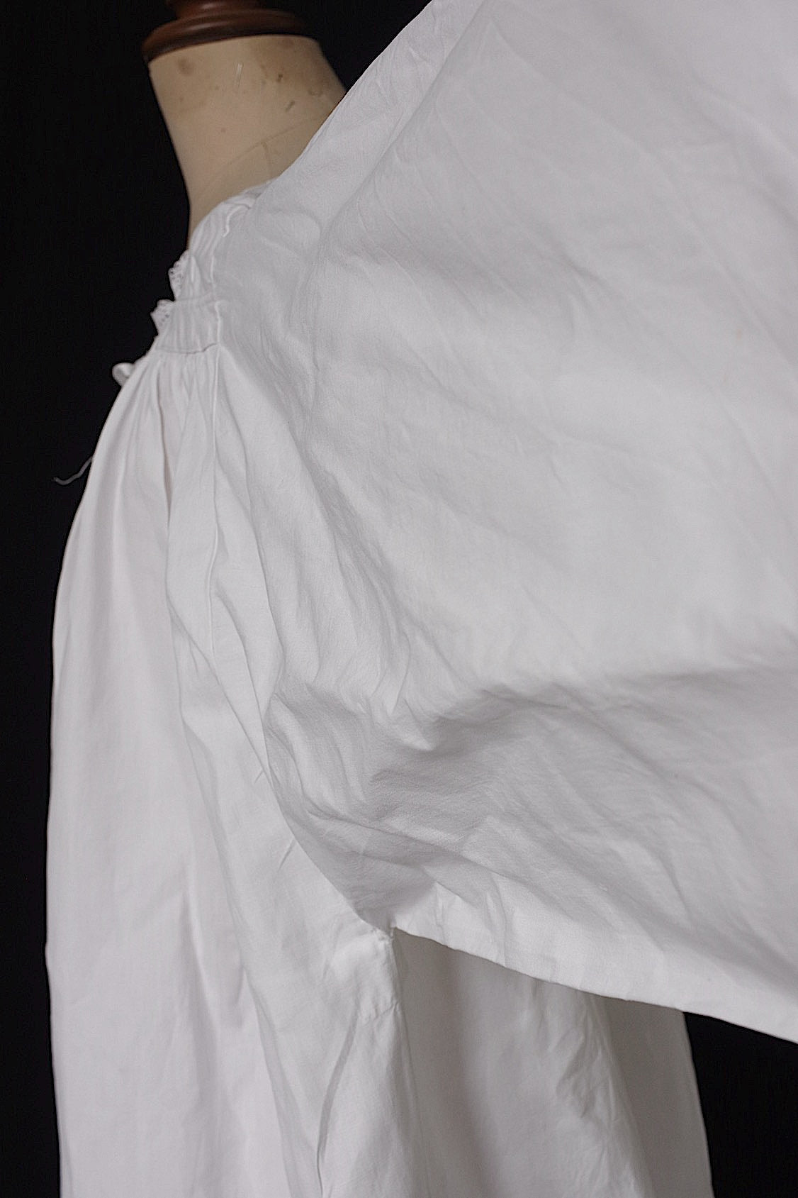 アンティーク教会チュニック vêtement antique チャーチスモック surplis1 .FR a l'epoque