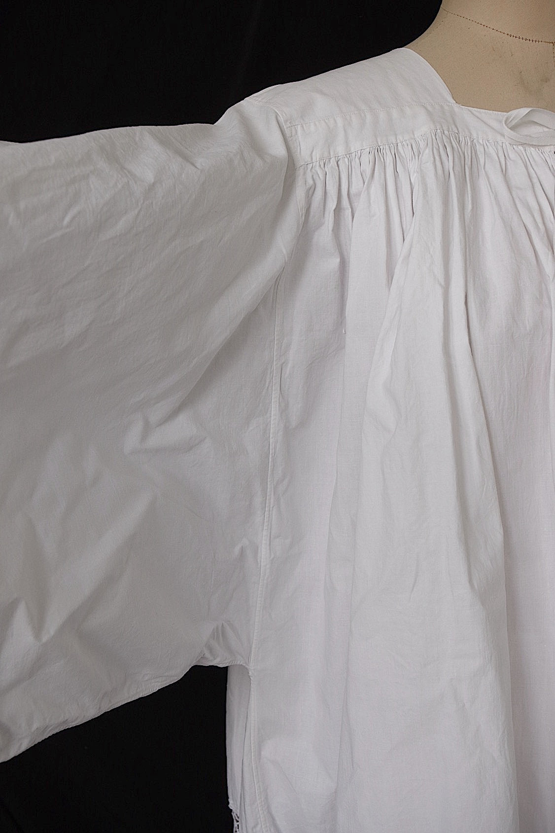 アンティーク教会チュニック vêtement antique チャーチスモック surplis2 .FR a l'epoque