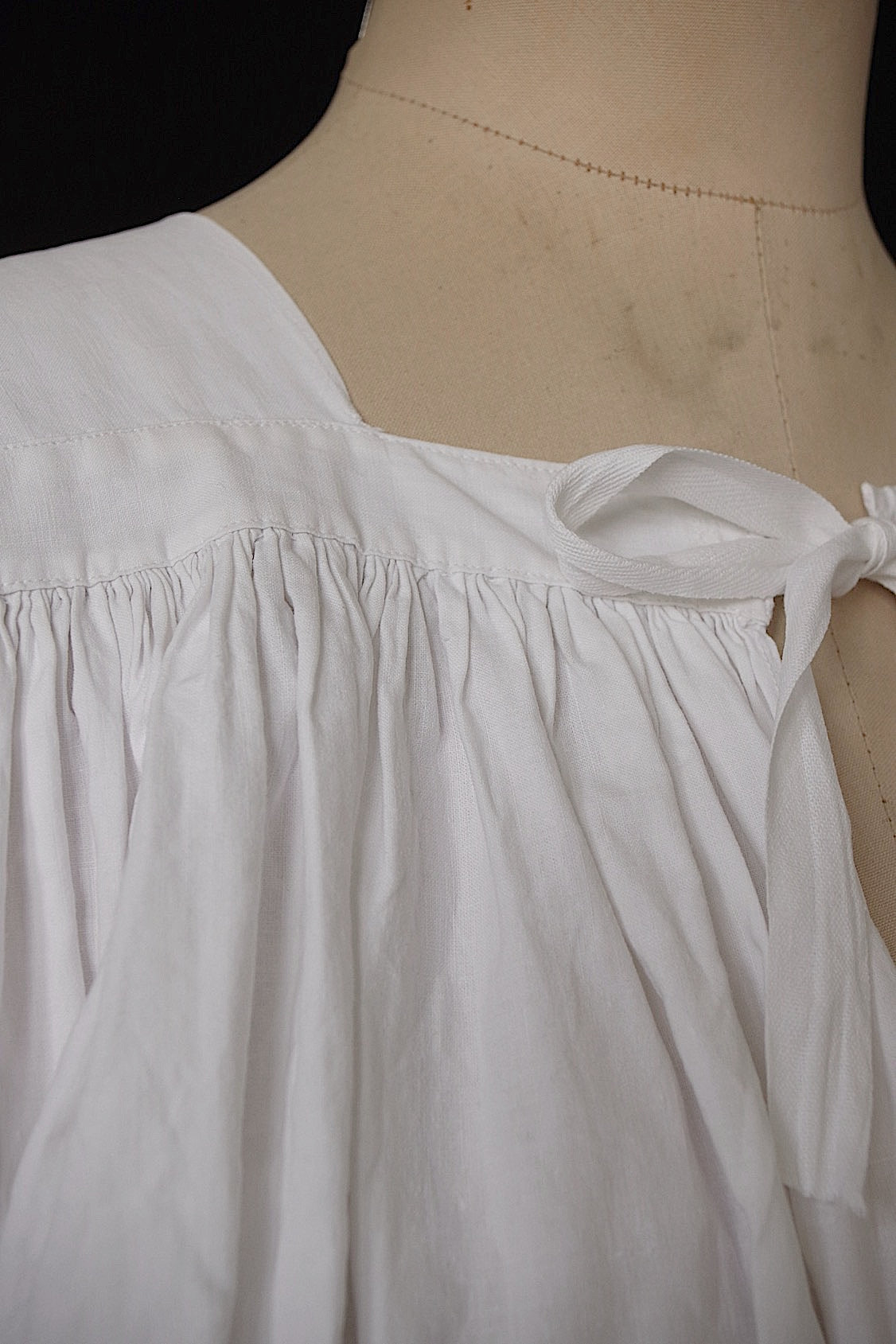 アンティーク教会チュニック vêtement antique チャーチスモック surplis2 .FR a l'epoque