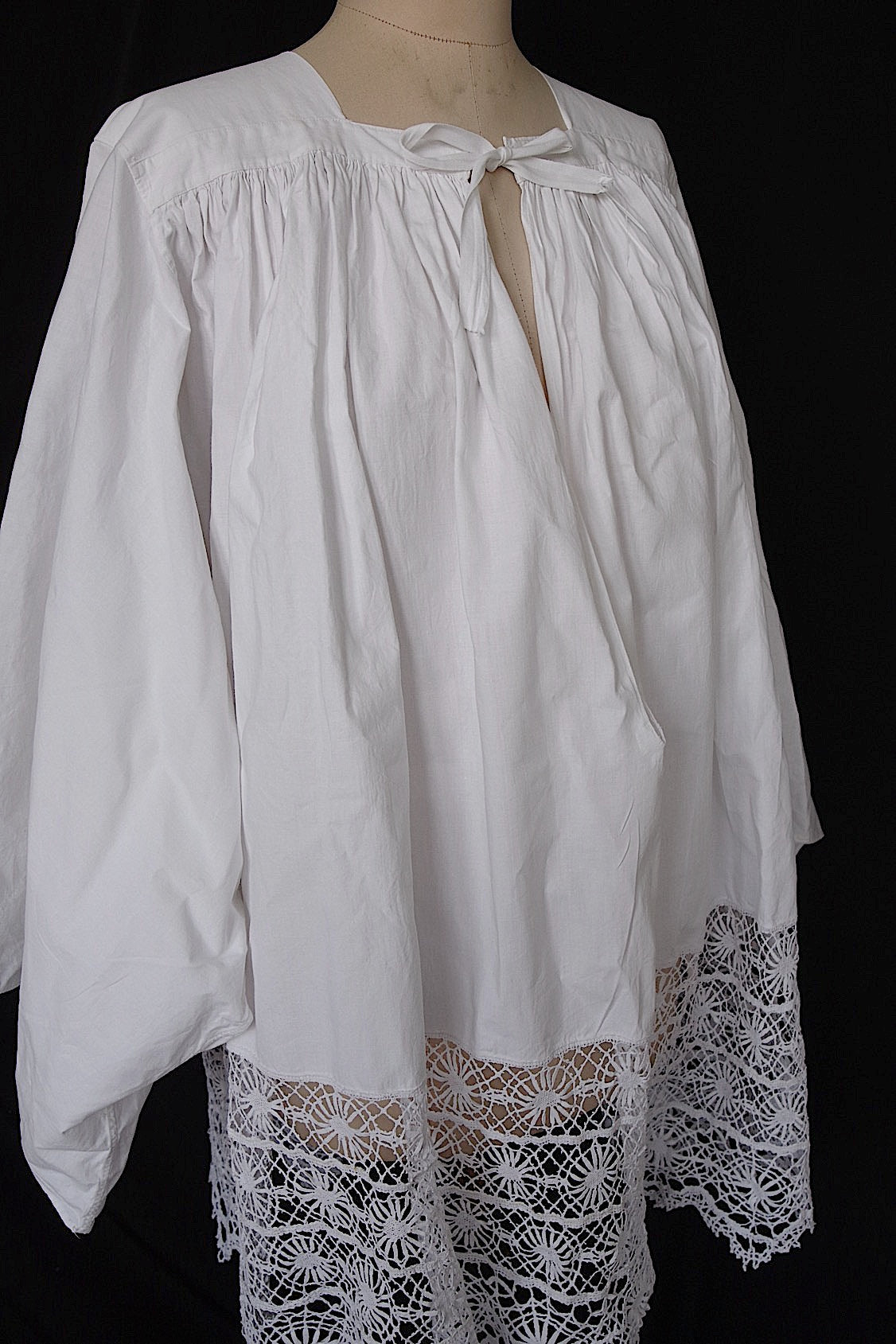 アンティーク教会チュニック vêtement antique チャーチスモック surplis2 .FR a l'epoque