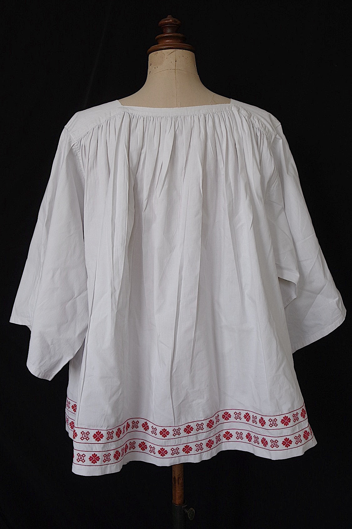 ヴィンテージ教会チュニック vêtement vintage チャーチスモック surplis3 .FR a l'epoque