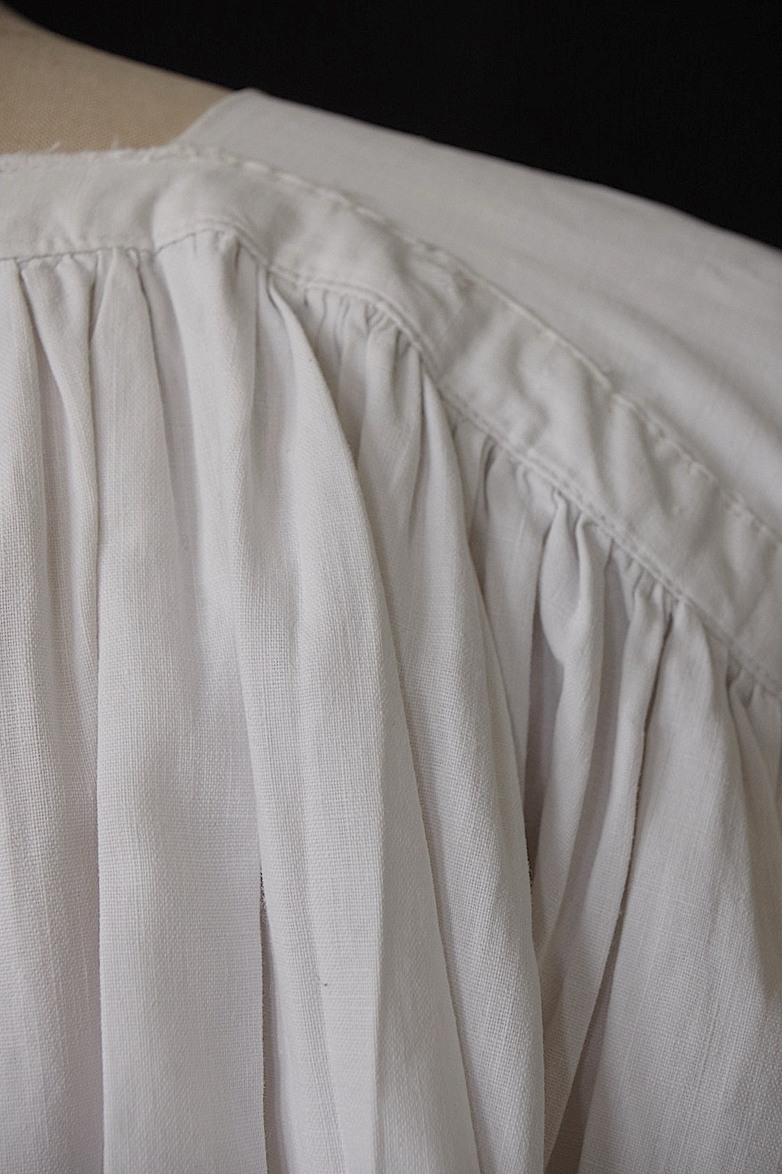 ヴィンテージ教会チュニック vêtement vintage チャーチスモック surplis3 .FR a l'epoque