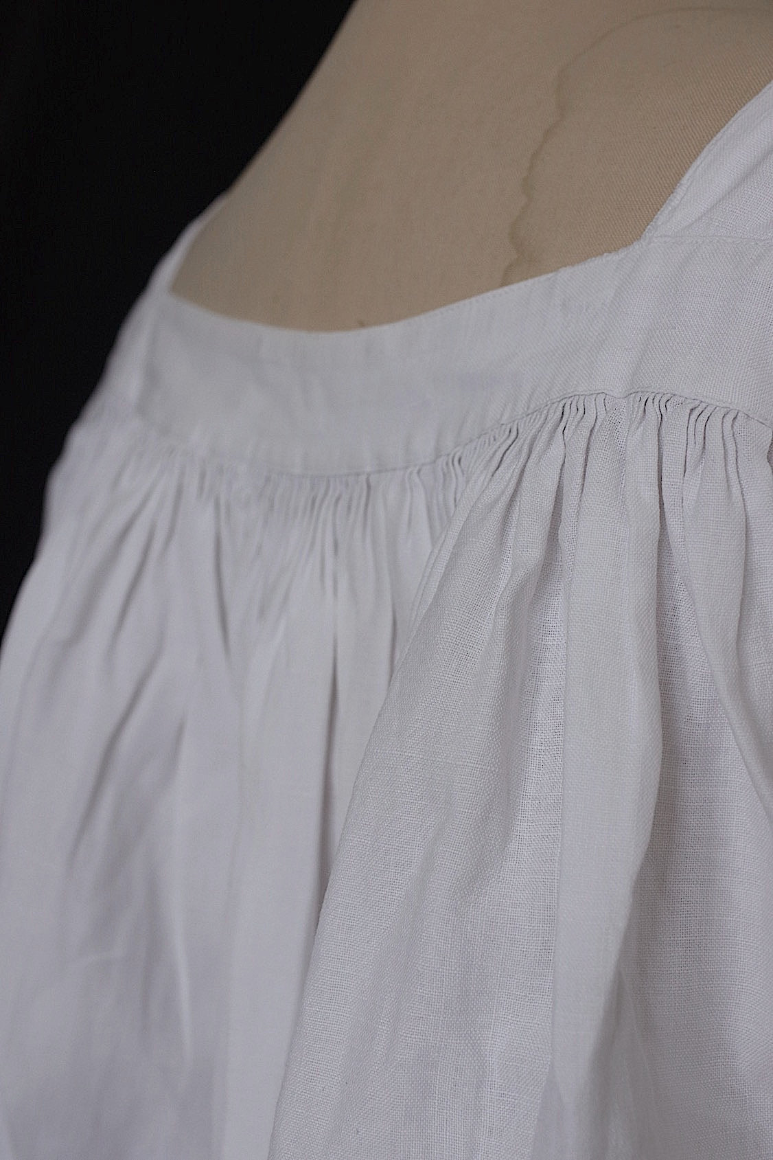 ヴィンテージ教会チュニック vêtement vintage チャーチスモック surplis4 .FR a l'epoque