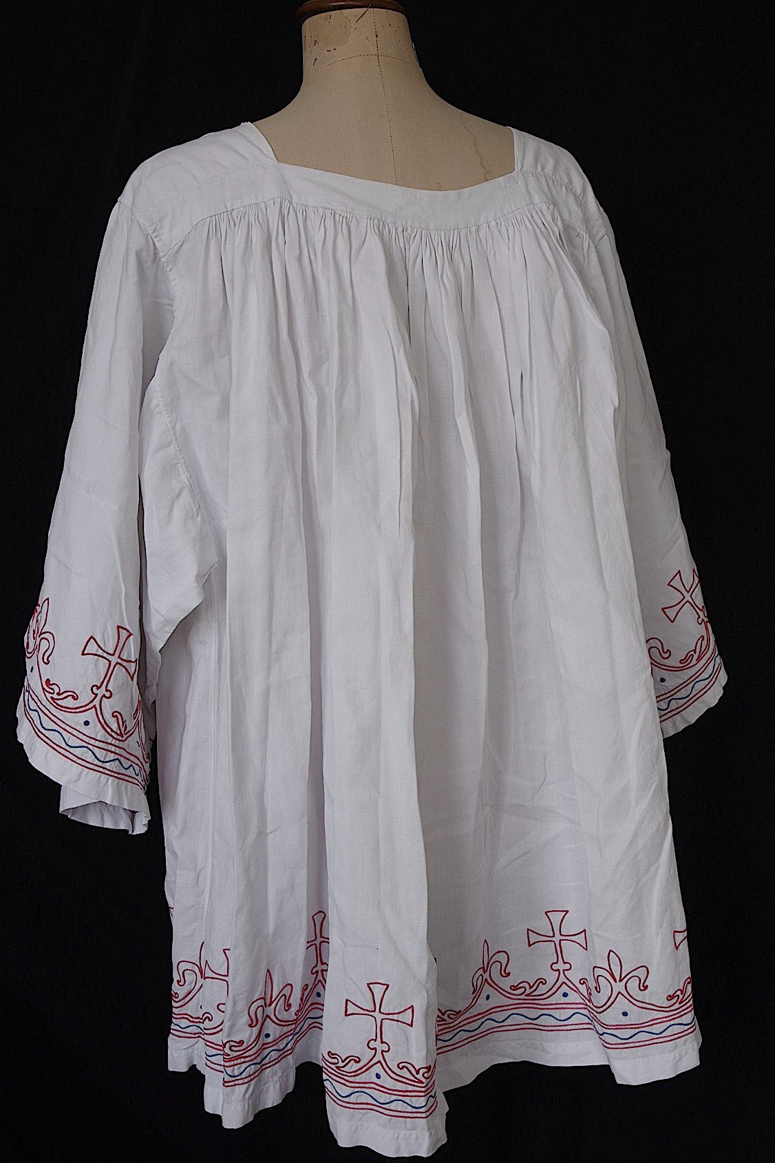 ヴィンテージ教会チュニック vêtement vintage チャーチスモック surplis4 .FR a l'epoque