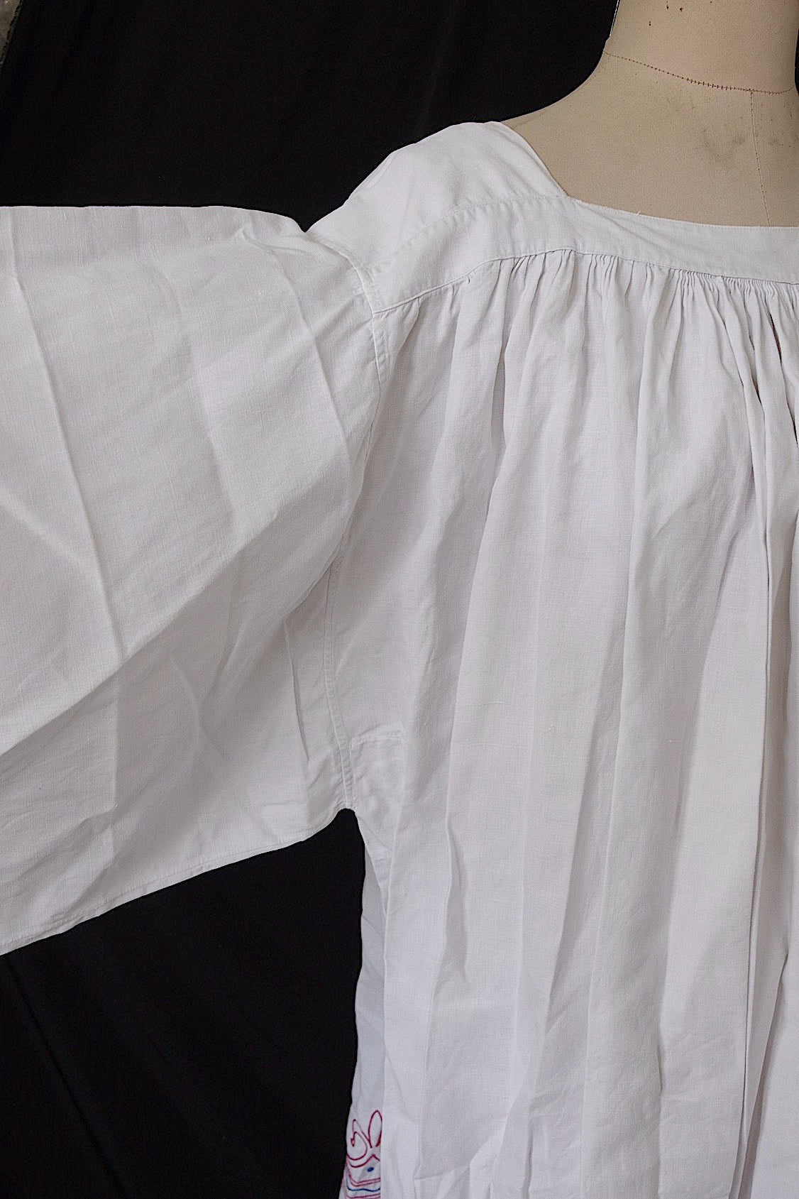 ヴィンテージ教会チュニック vêtement vintage チャーチスモック surplis4 .FR a l'epoque