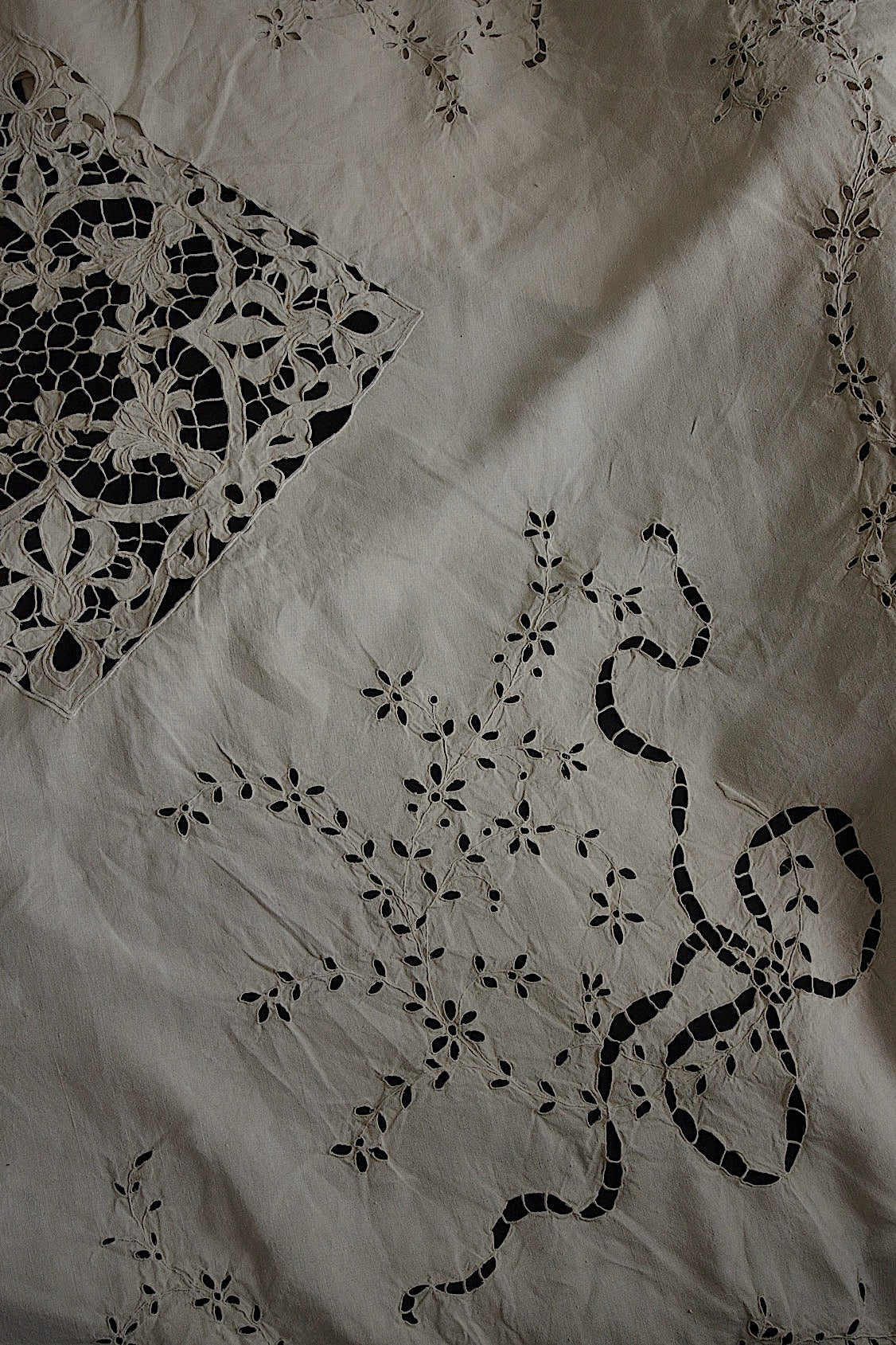 アンティークインテリアカバー linge de maison antique リネン刺繍 .FR a l'epoque