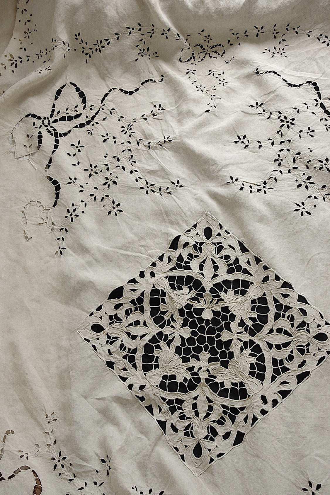 アンティークインテリアカバー linge de maison antique リネン刺繍 .FR a l'epoque