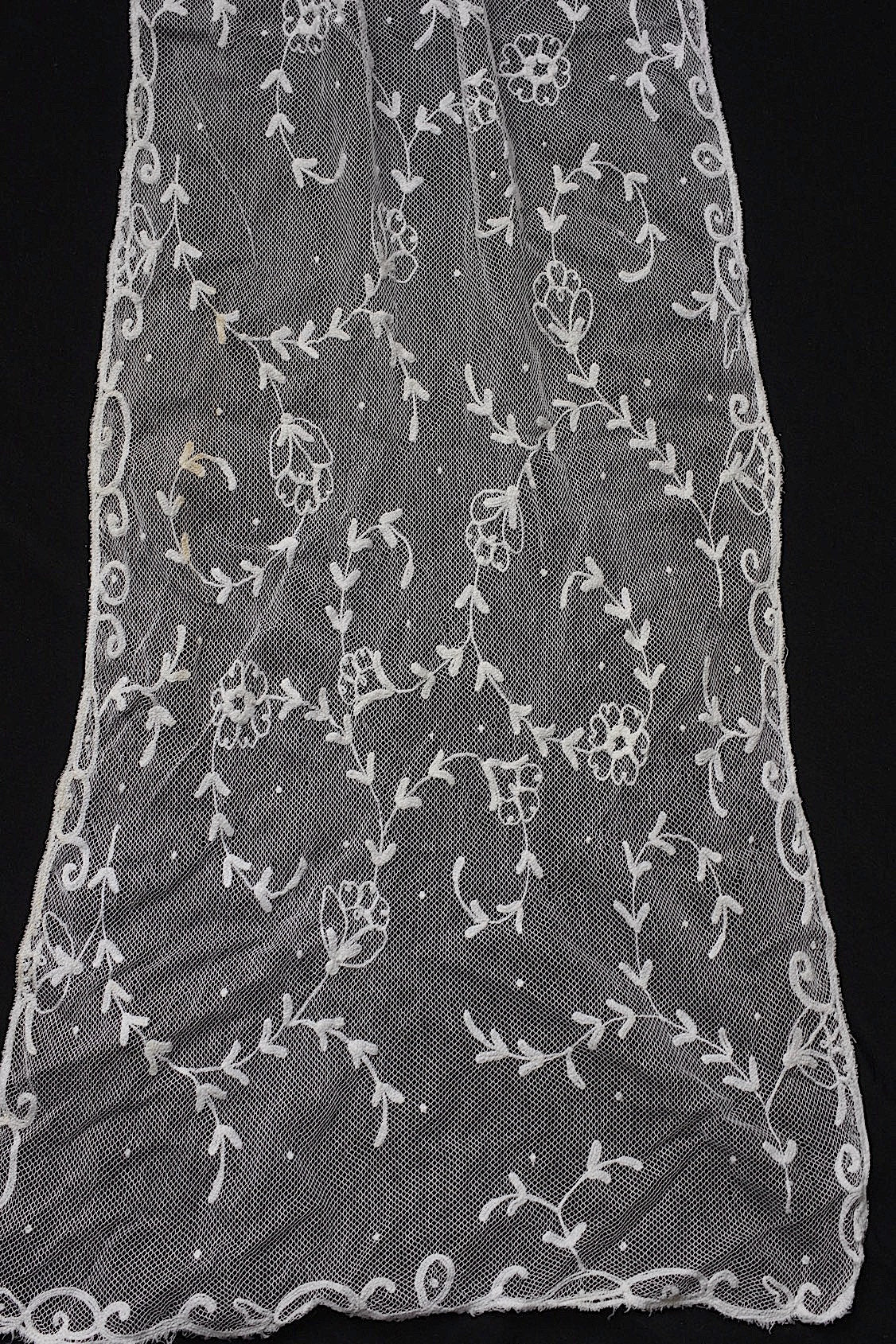 アンティークレース dentelle antique 刺繍ハギレ+ベール .FR a l'epoque